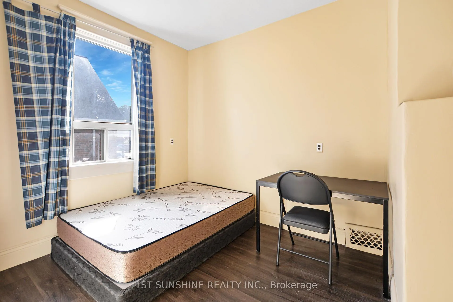 Photo 7 of 61 Broadway Avenue, Hamilton, Ainslie Wood — HOMEH