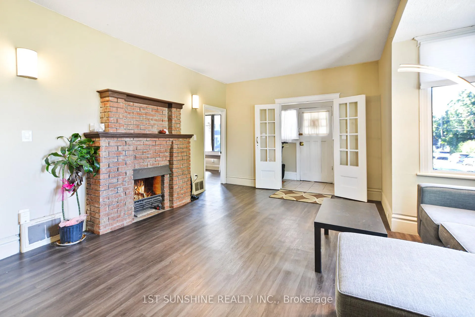 Photo 8 of 61 Broadway Avenue, Hamilton, Ainslie Wood — HOMEH