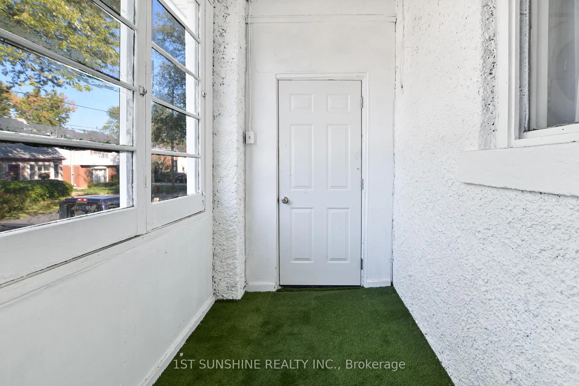 Photo 12 of 61 Broadway Avenue, Hamilton, Ainslie Wood — HOMEH