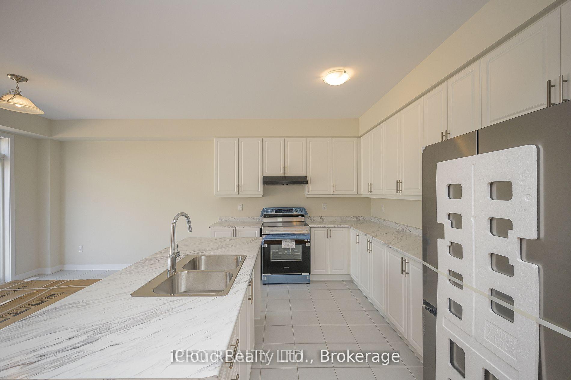 Photo 11 of 102 Sunflower Crescent, Thorold, Hurricane/Merrittville — HOMEH