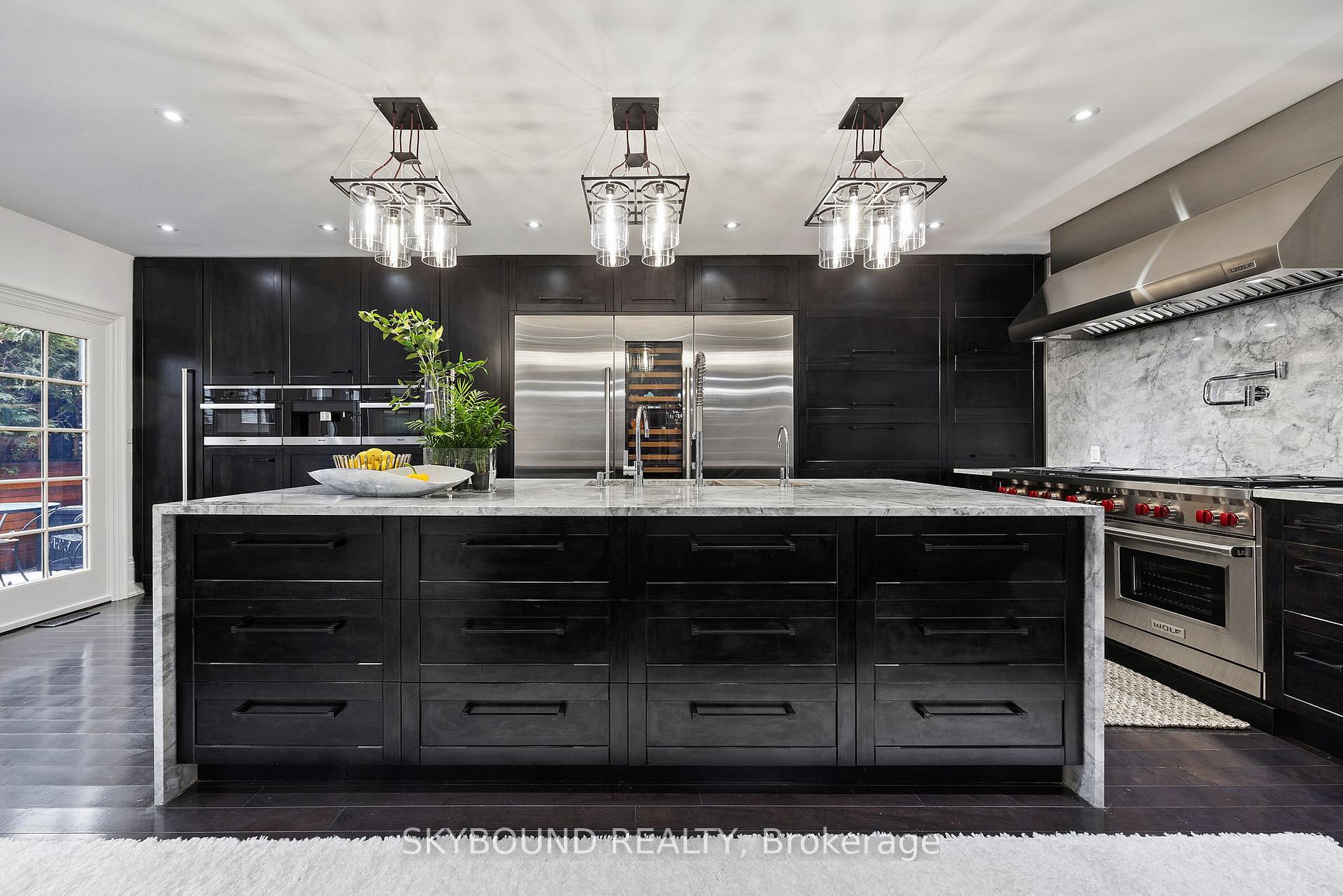 Photo 15 of 20 Fairview Boulevard, Toronto, North Riverdale — HOMEH