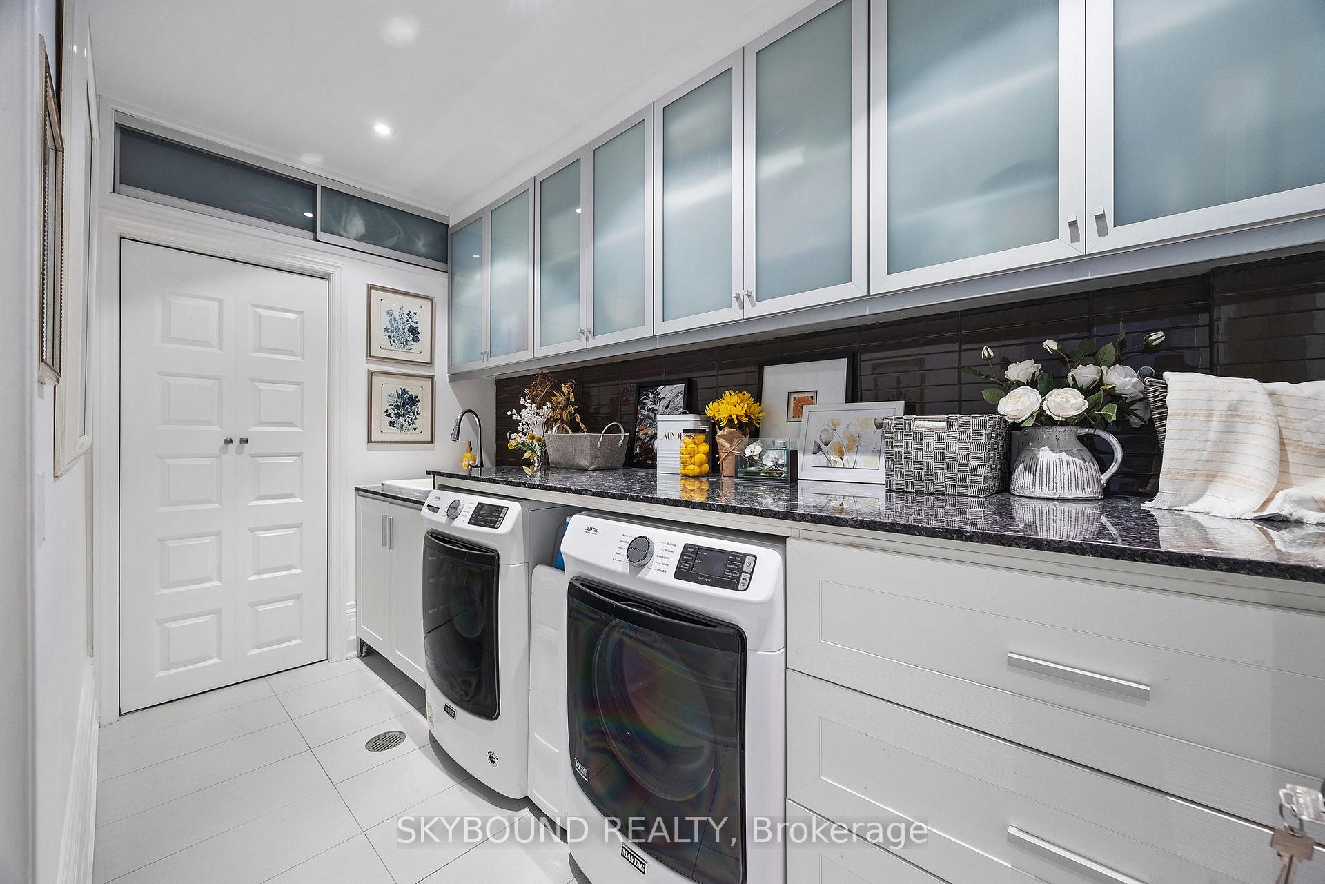 Photo 22 of 20 Fairview Boulevard, Toronto, North Riverdale — HOMEH