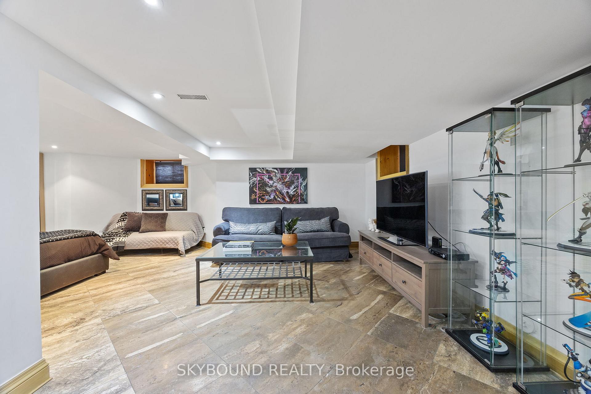 Photo 40 of 20 Fairview Boulevard, Toronto, North Riverdale — HOMEH