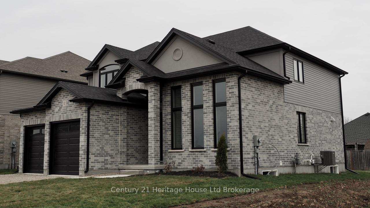 Photo 2 of 12 Sycamore Drive, Tillsonburg — HOMEH
