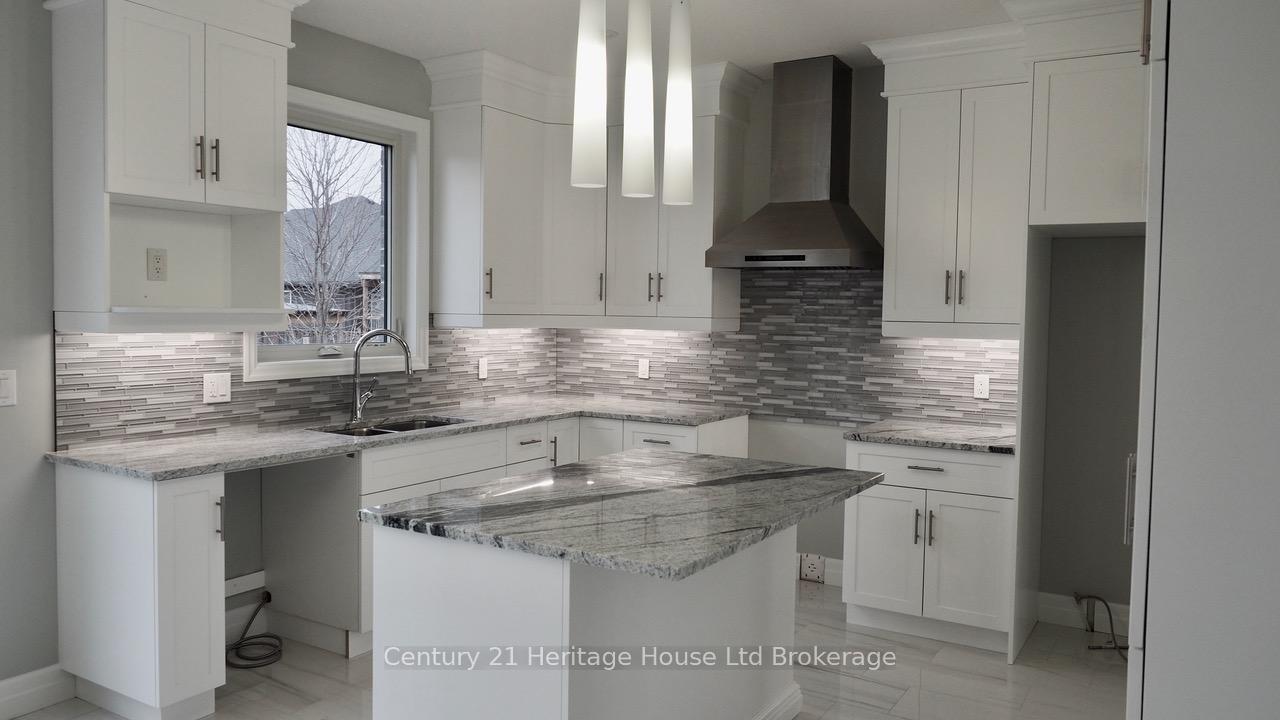 Photo 10 of 12 Sycamore Drive, Tillsonburg — HOMEH