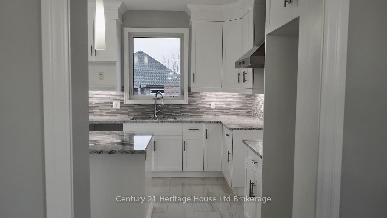 Photo 15 of 12 Sycamore Drive, Tillsonburg — HOMEH