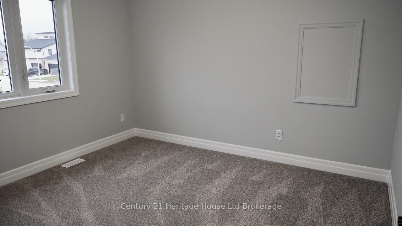 Photo 29 of 12 Sycamore Drive, Tillsonburg — HOMEH