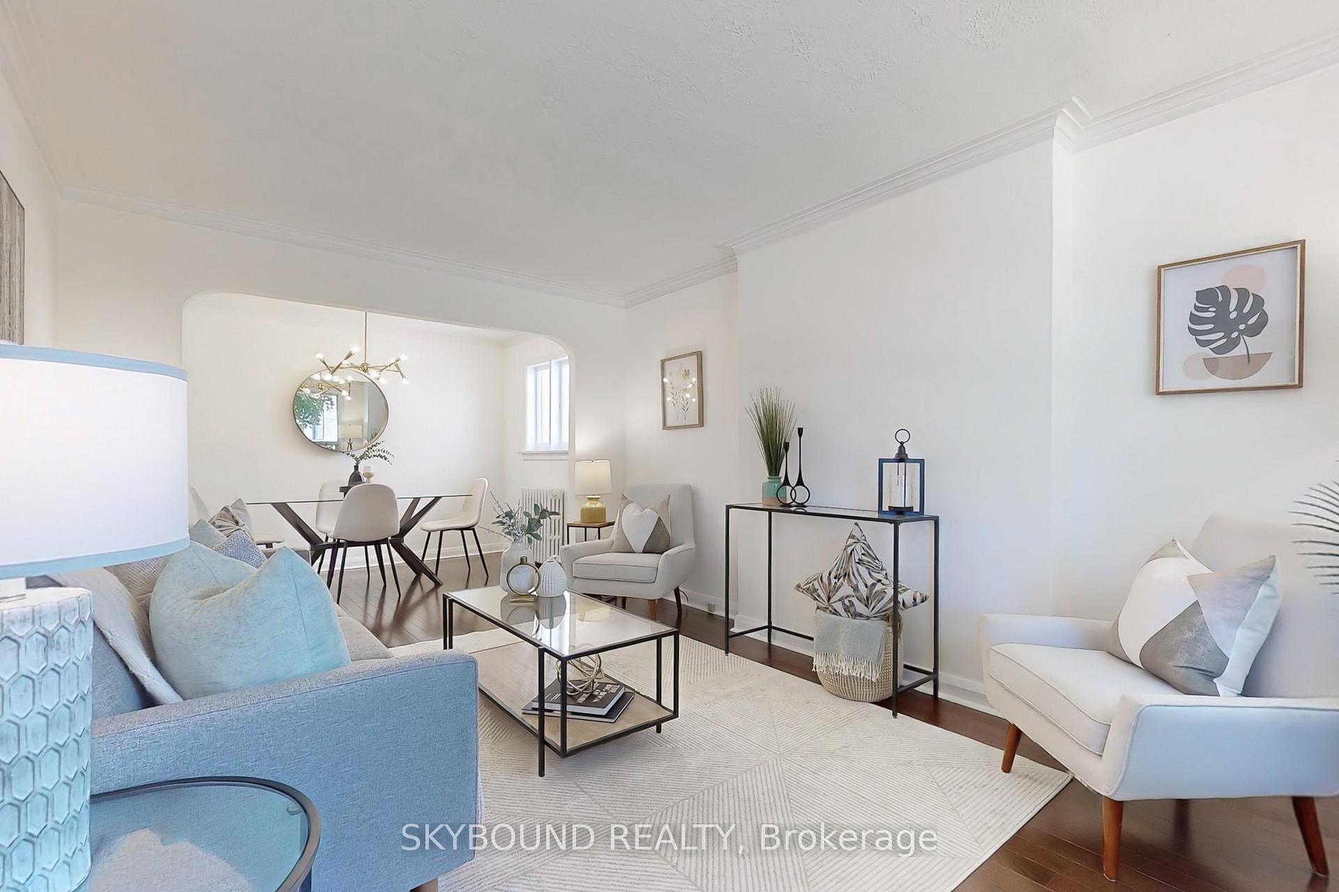 Photo 5 of 100 Lankin Boulevard, Toronto, East York — HOMEH