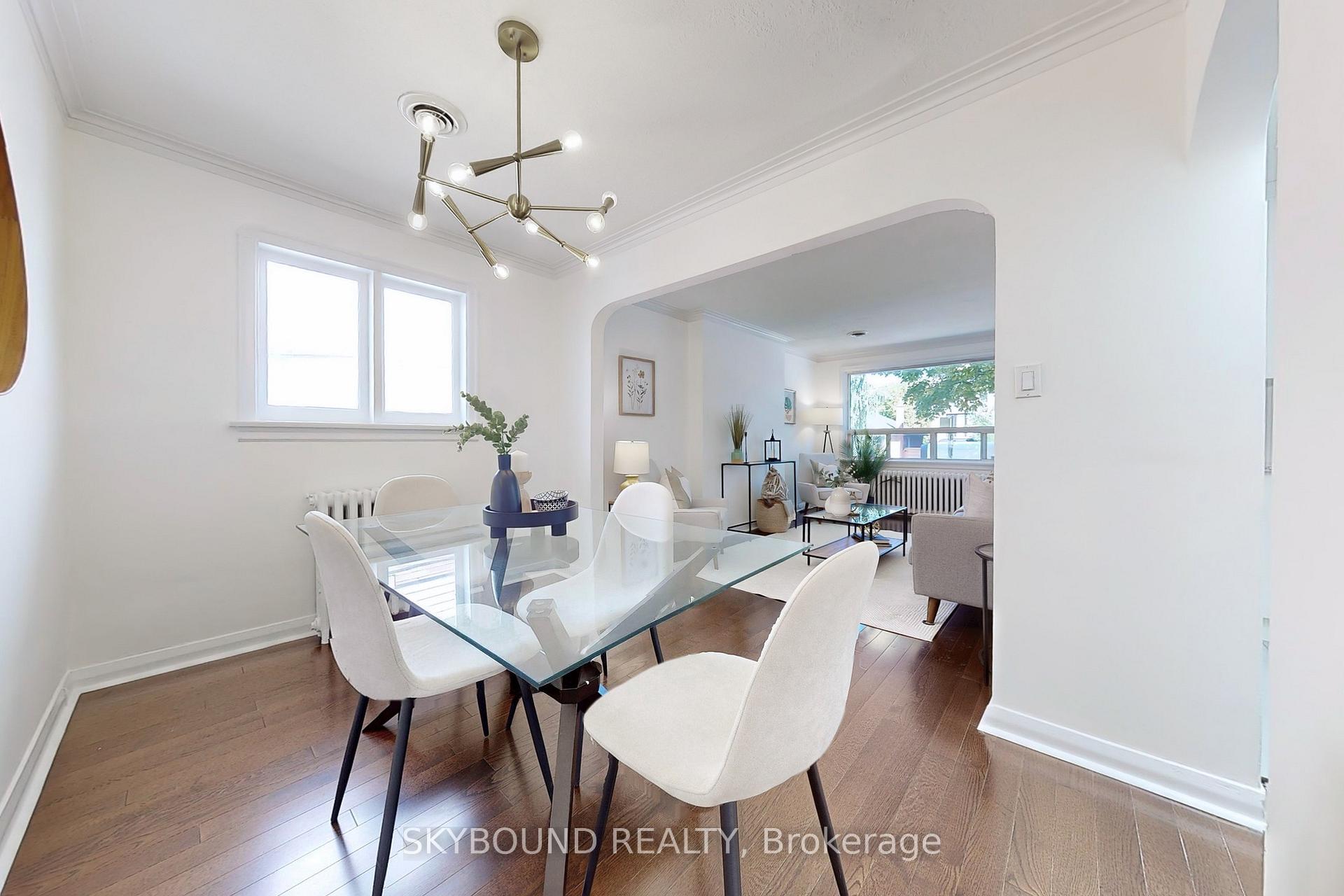Photo 8 of 100 Lankin Boulevard, Toronto, East York — HOMEH