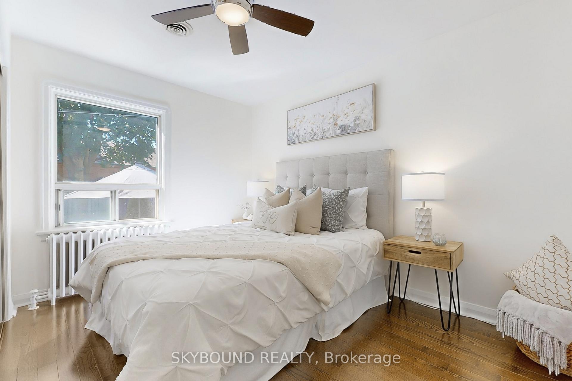 Photo 13 of 100 Lankin Boulevard, Toronto, East York — HOMEH