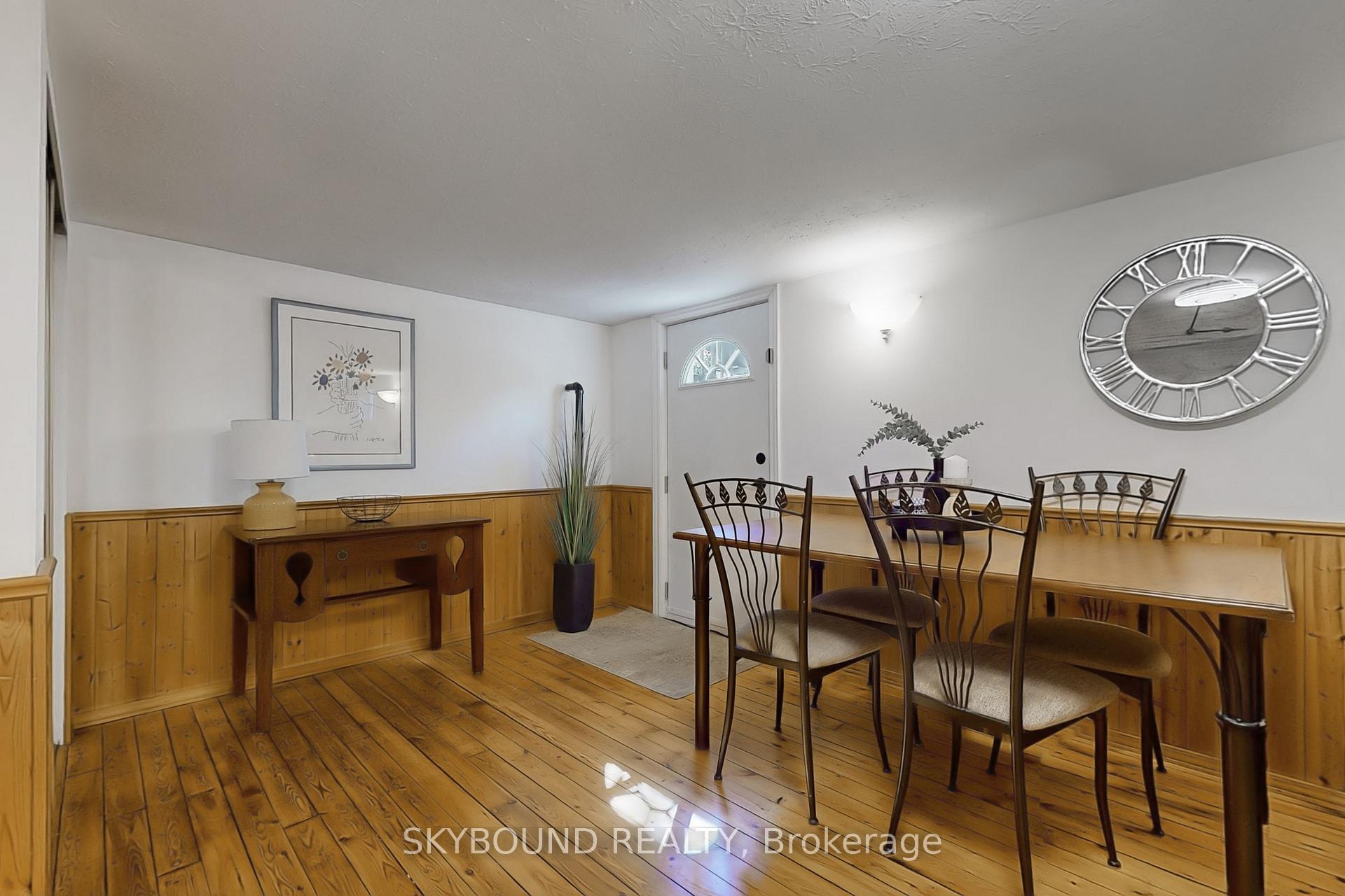 Photo 18 of 100 Lankin Boulevard, Toronto, East York — HOMEH