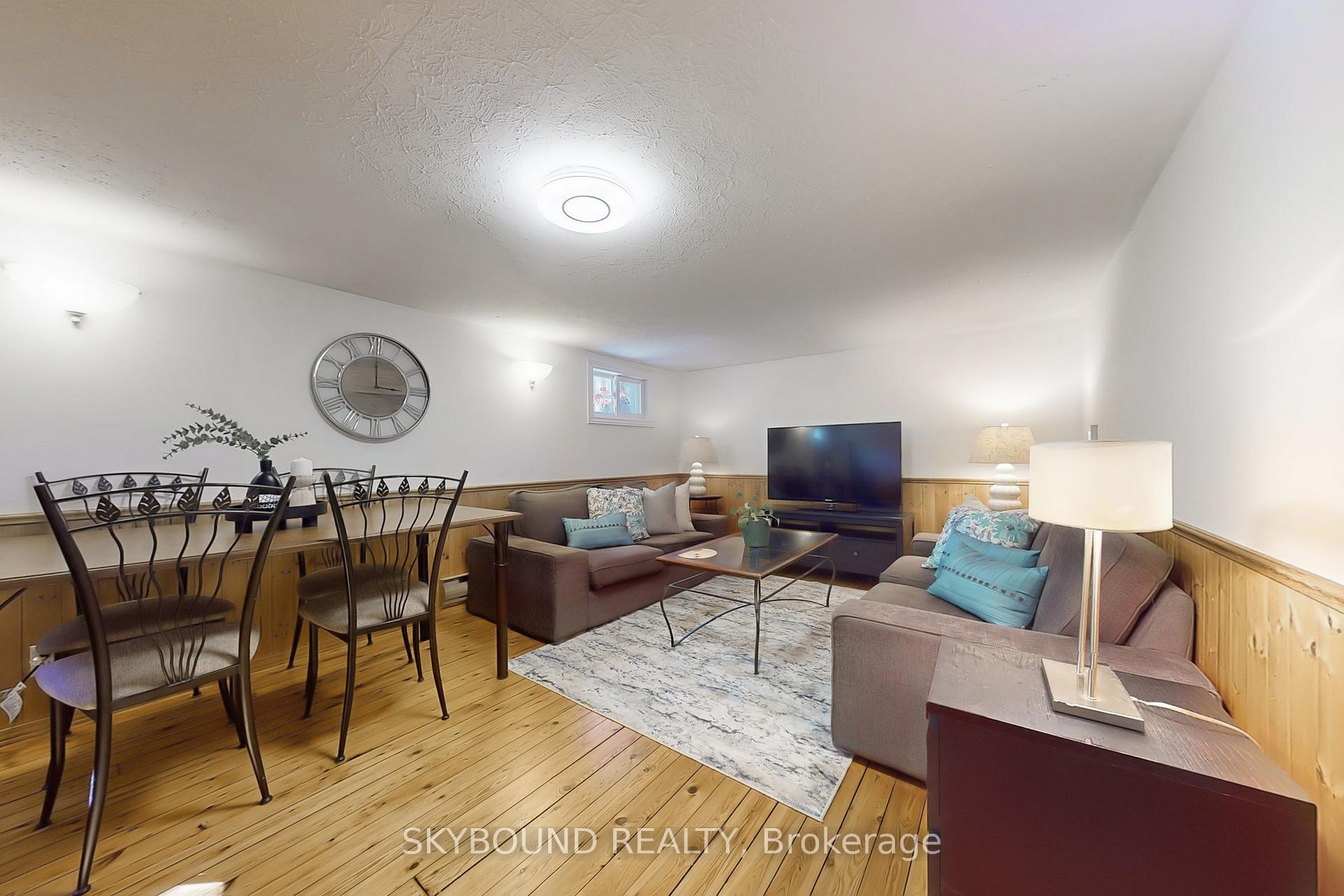 Photo 19 of 100 Lankin Boulevard, Toronto, East York — HOMEH