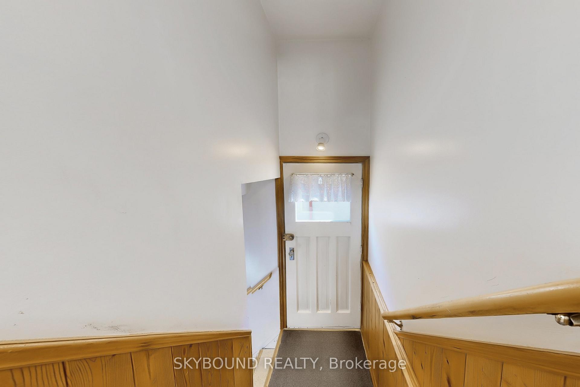 Photo 31 of 100 Lankin Boulevard, Toronto, East York — HOMEH