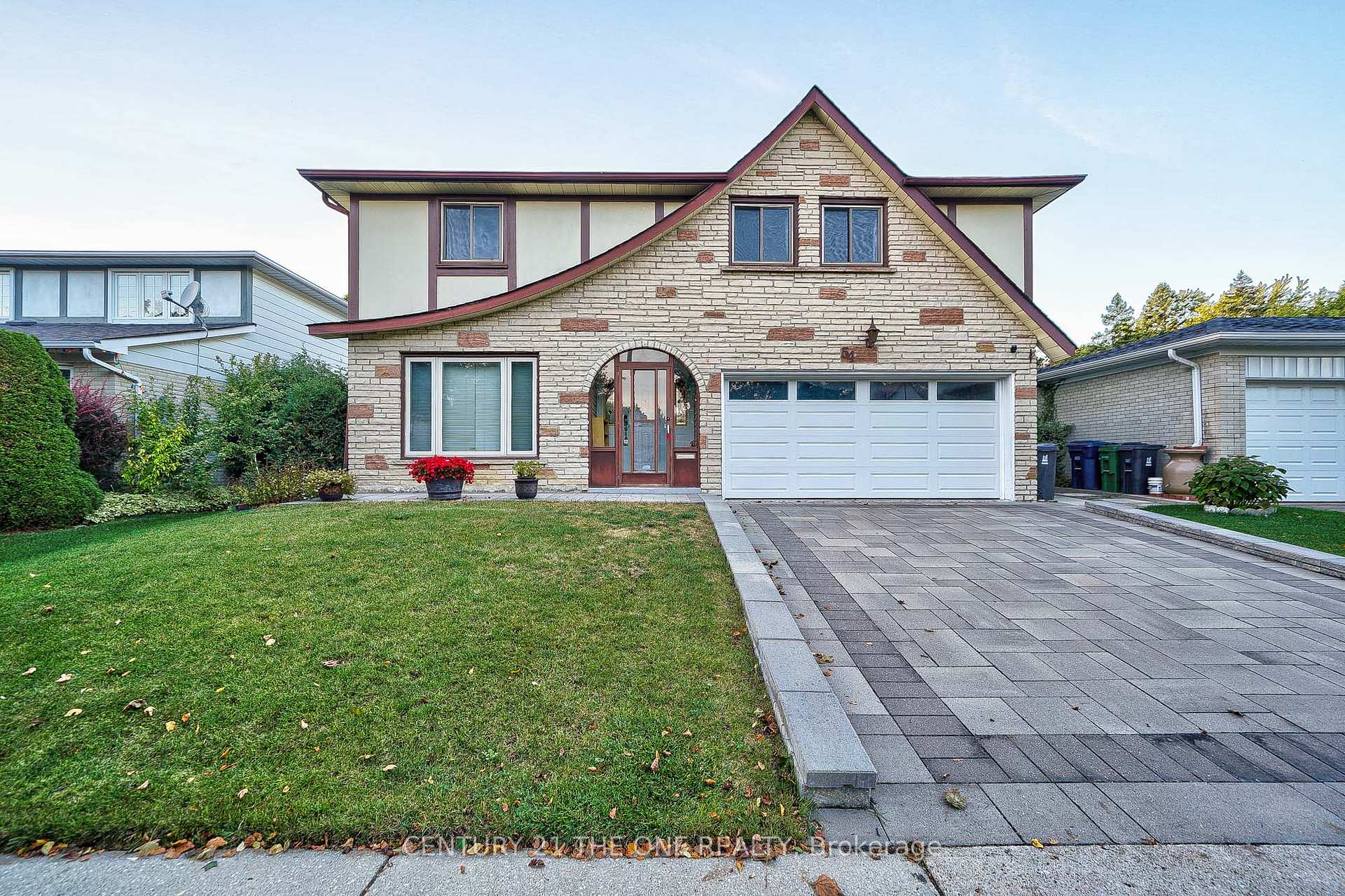 Front of 54 Marblemount Crescent