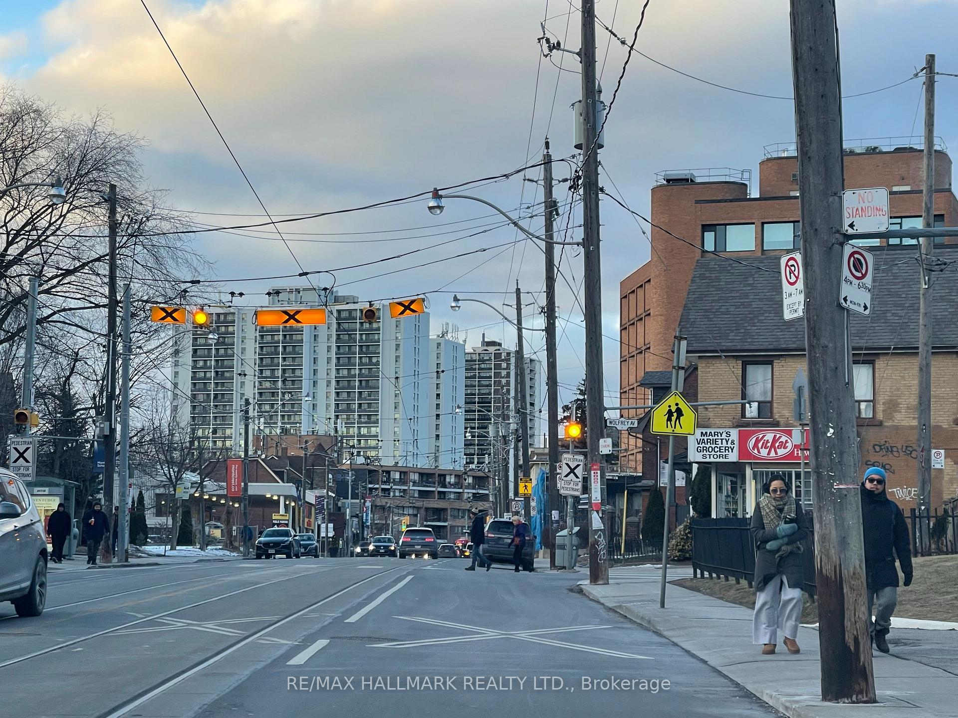 Photo 8 of 675 Broadview Avenue, Toronto, North Riverdale — HOMEH