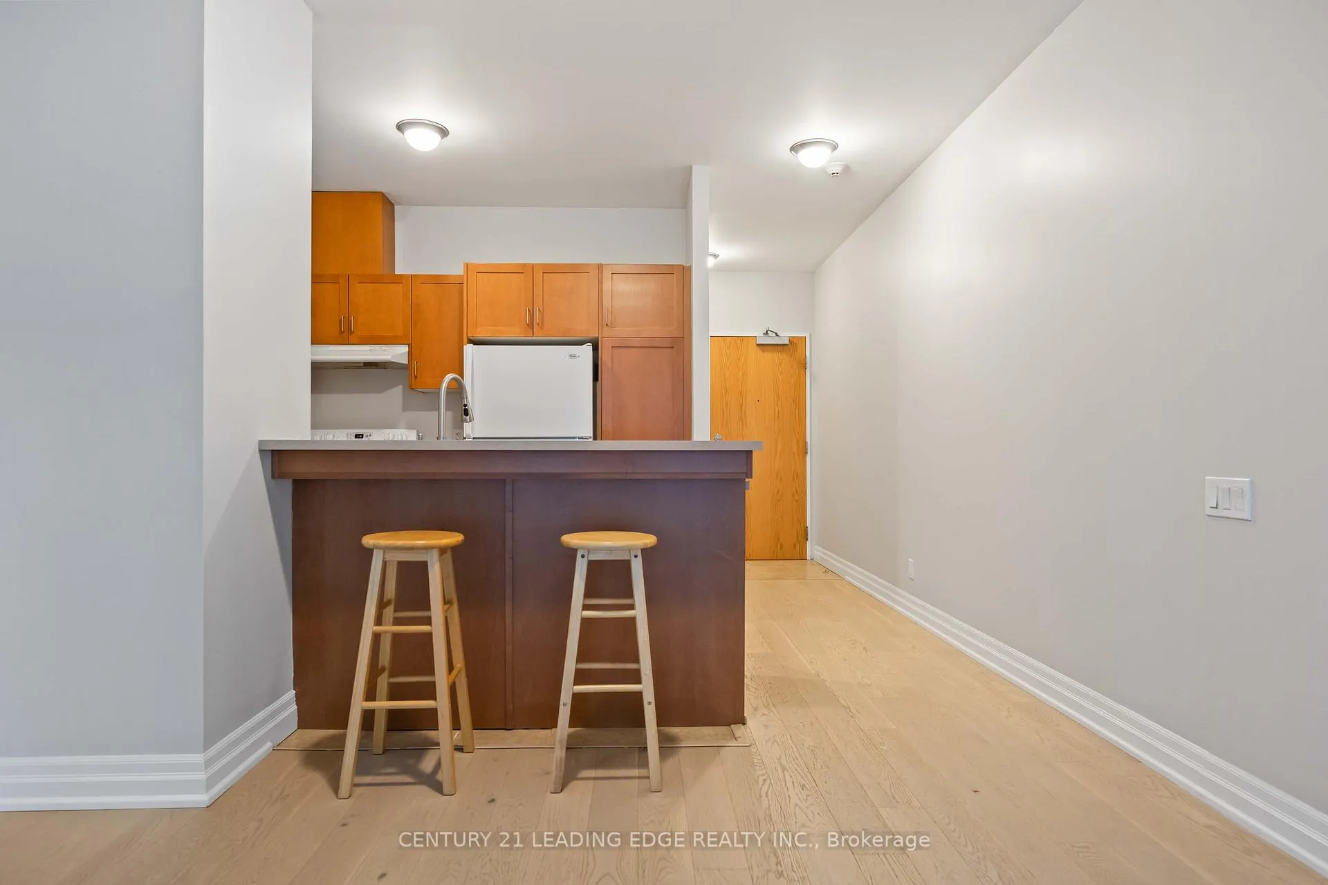 Photo 9 of Unit 302, 44 Bond Street W, Oshawa, O'Neill — HOMEH