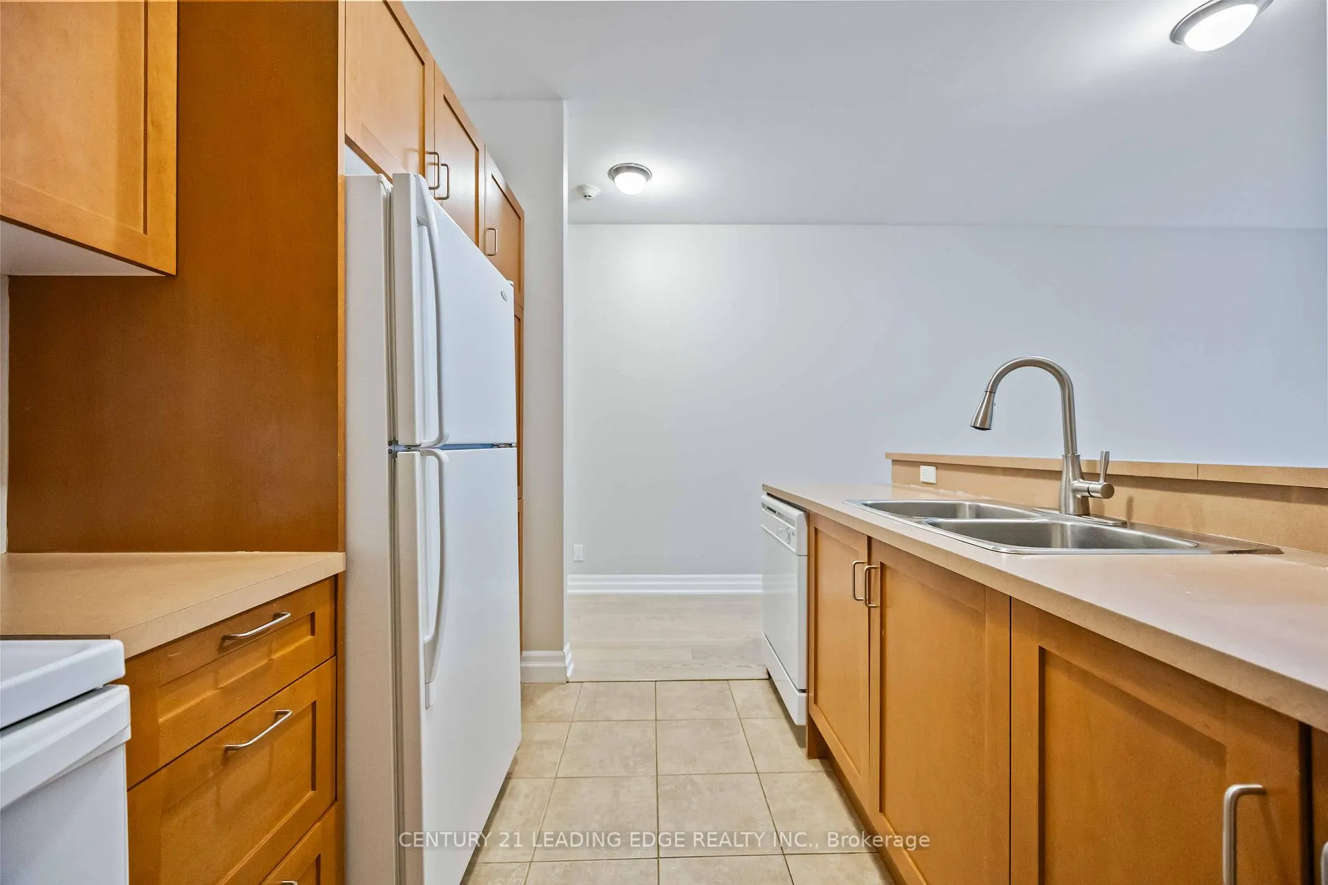 Photo 17 of Unit 302, 44 Bond Street W, Oshawa, O'Neill — HOMEH