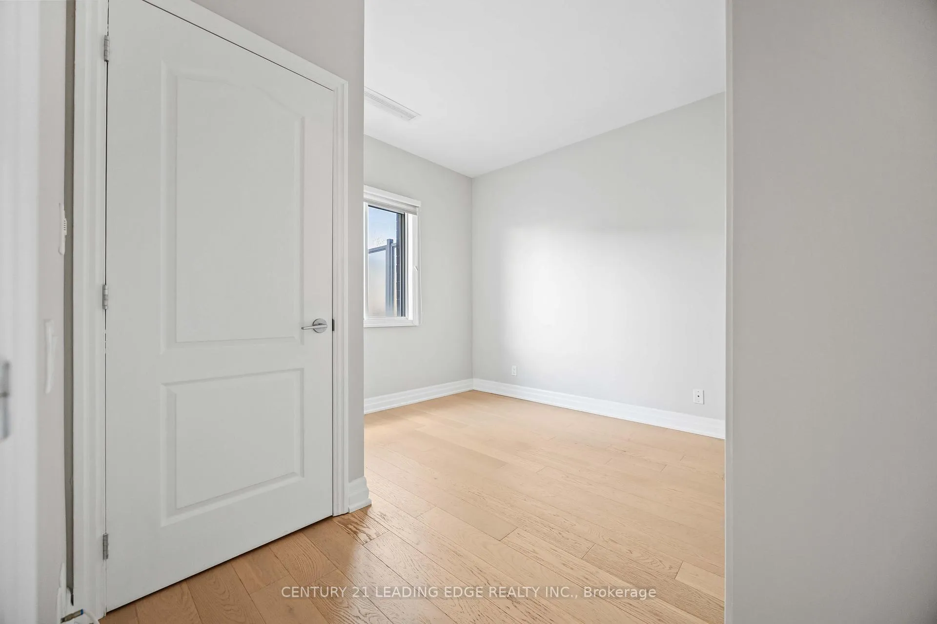 Photo 21 of Unit 302, 44 Bond Street W, Oshawa, O'Neill — HOMEH