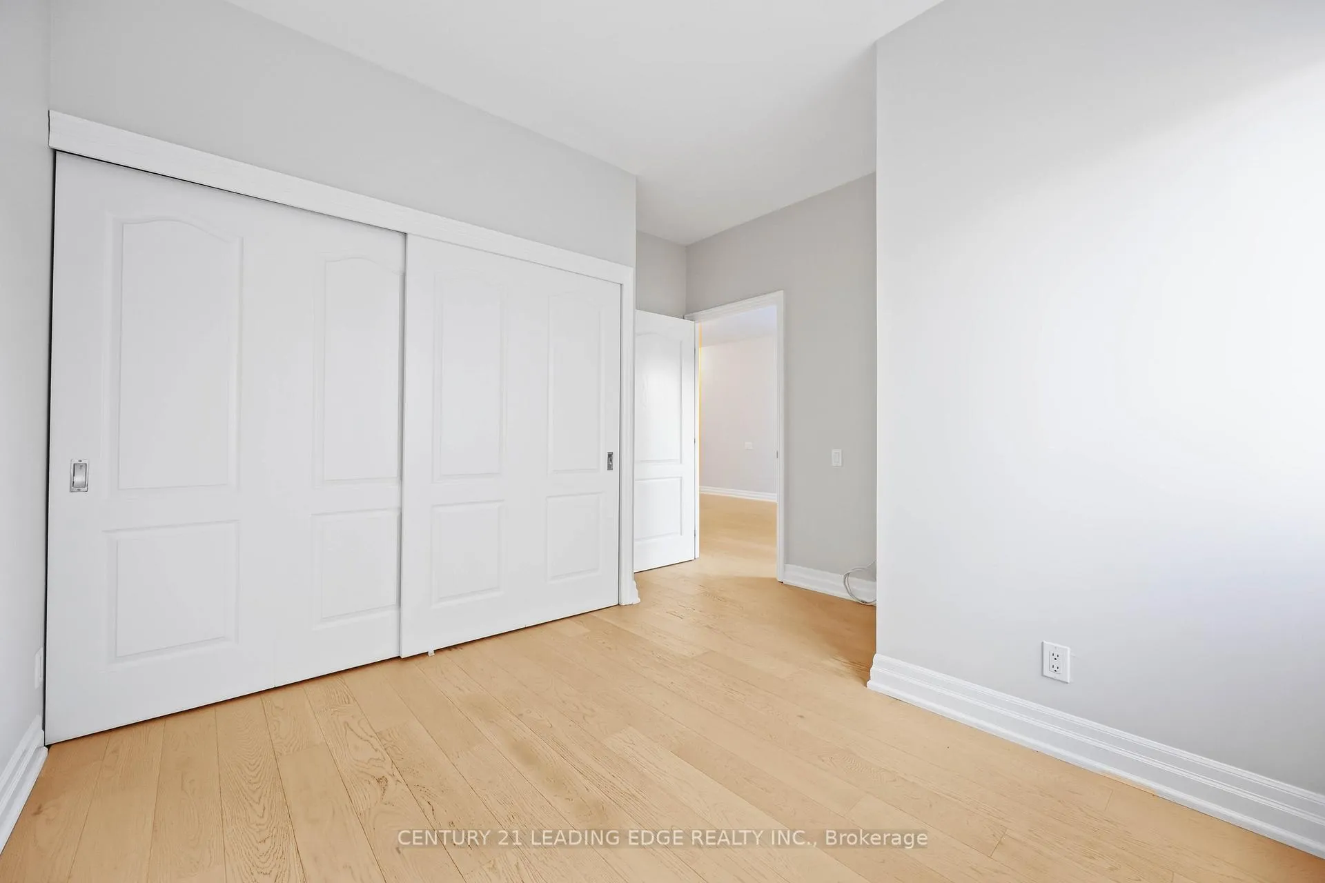 Photo 23 of Unit 302, 44 Bond Street W, Oshawa, O'Neill — HOMEH