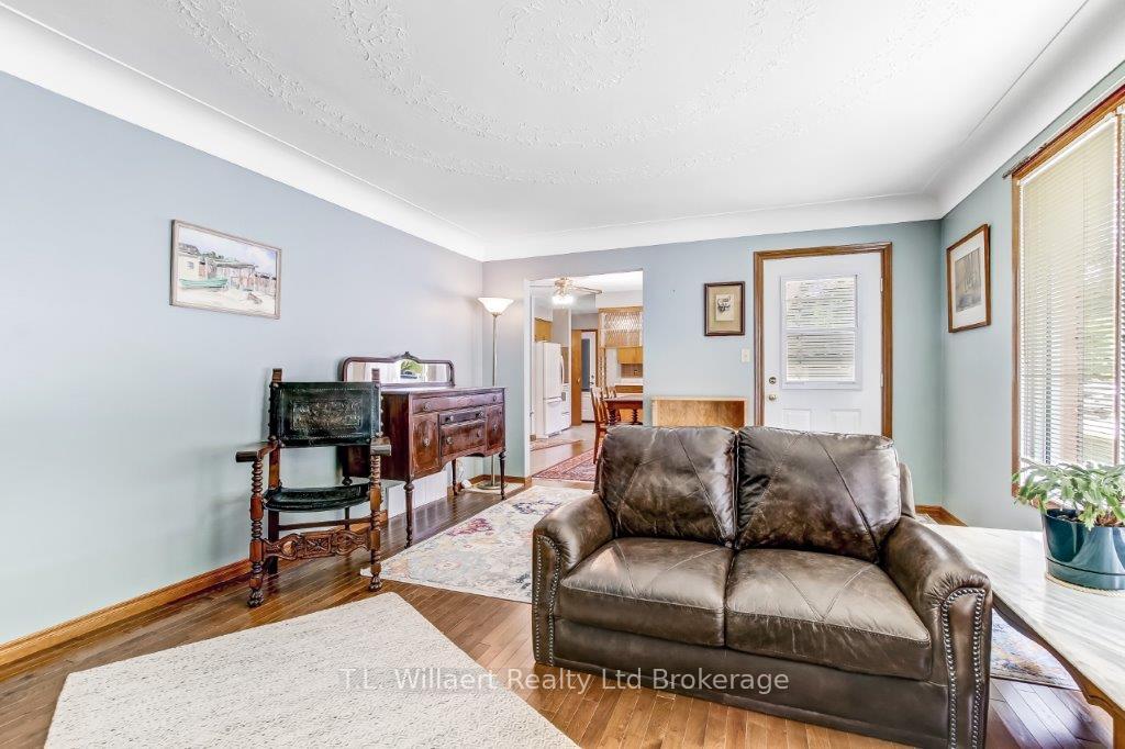 Photo 7 of 114 Queen Street, Tillsonburg — HOMEH