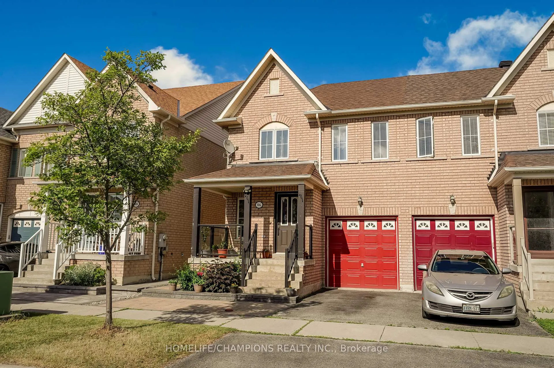 Photo 2 of 86 Carpendale Crescent E, Ajax, Northeast Ajax — HOMEH