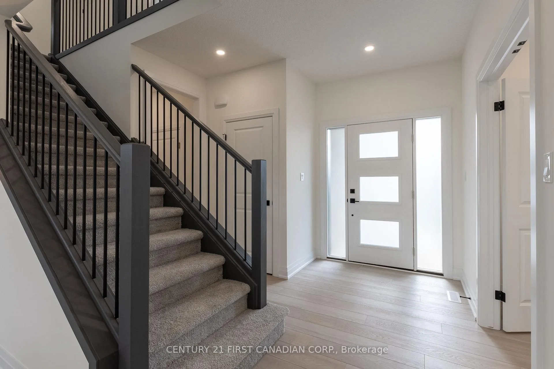 Photo 5 of 116 Sheldabren Street, North Middlesex, Ailsa Craig — HOMEH
