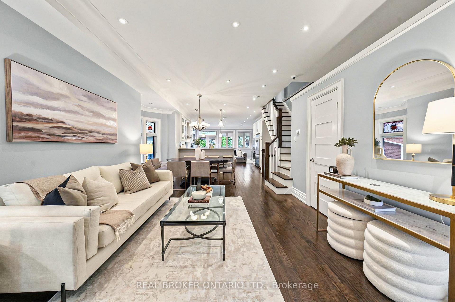 Photo 3 of 194 Lee Avenue, Toronto, The Beaches — HOMEH