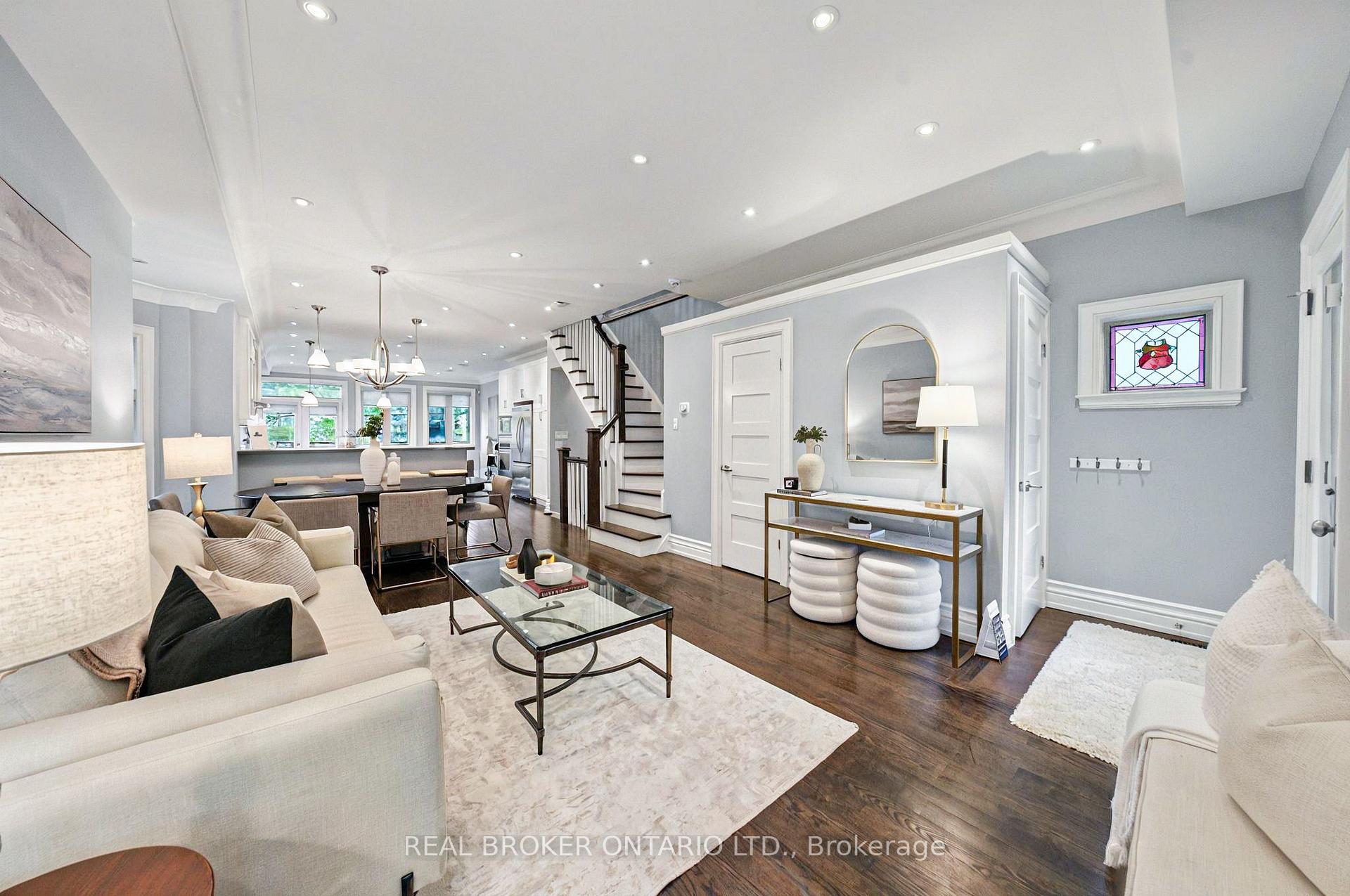 Photo 4 of 194 Lee Avenue, Toronto, The Beaches — HOMEH