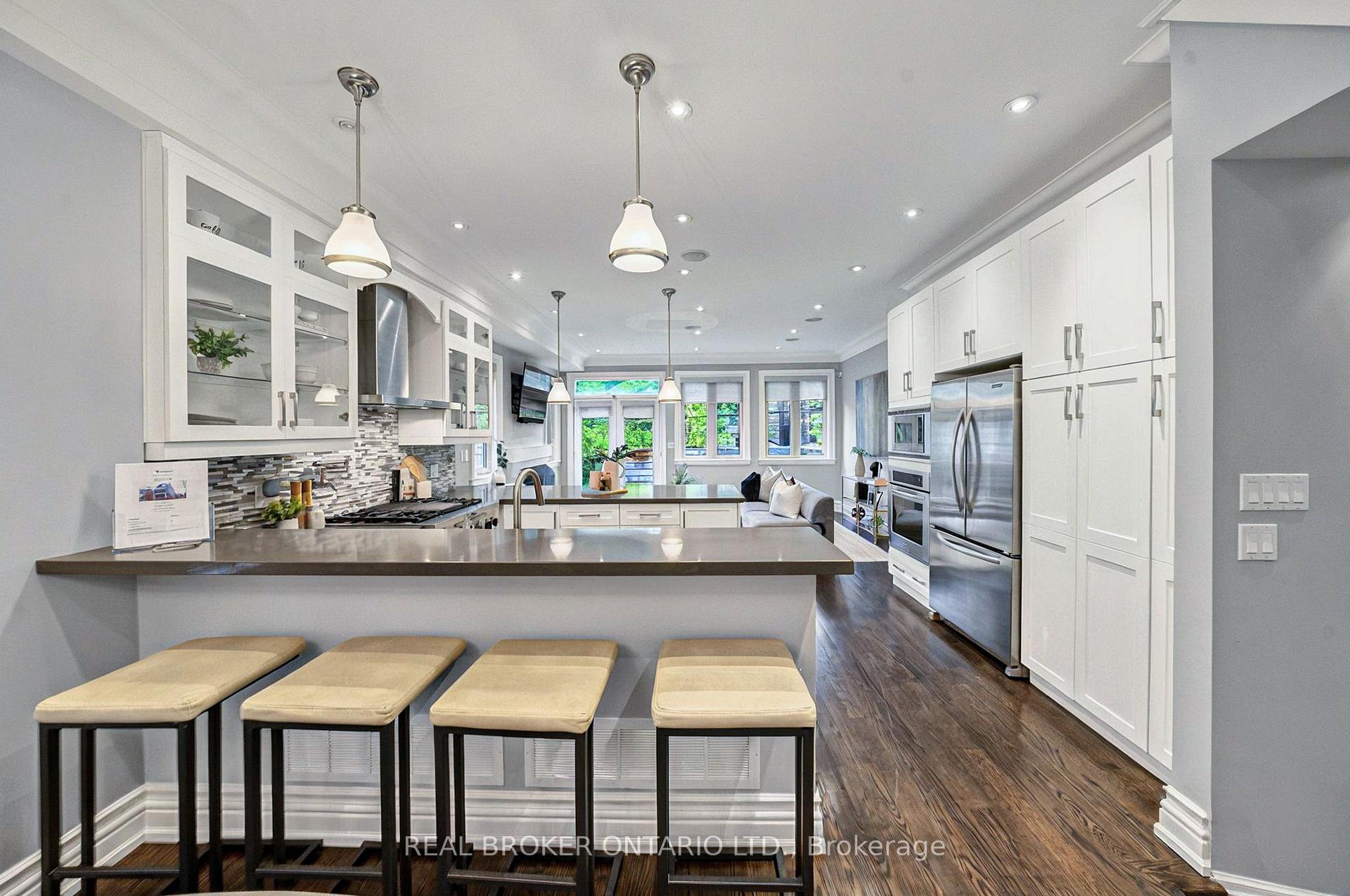 Photo 6 of 194 Lee Avenue, Toronto, The Beaches — HOMEH