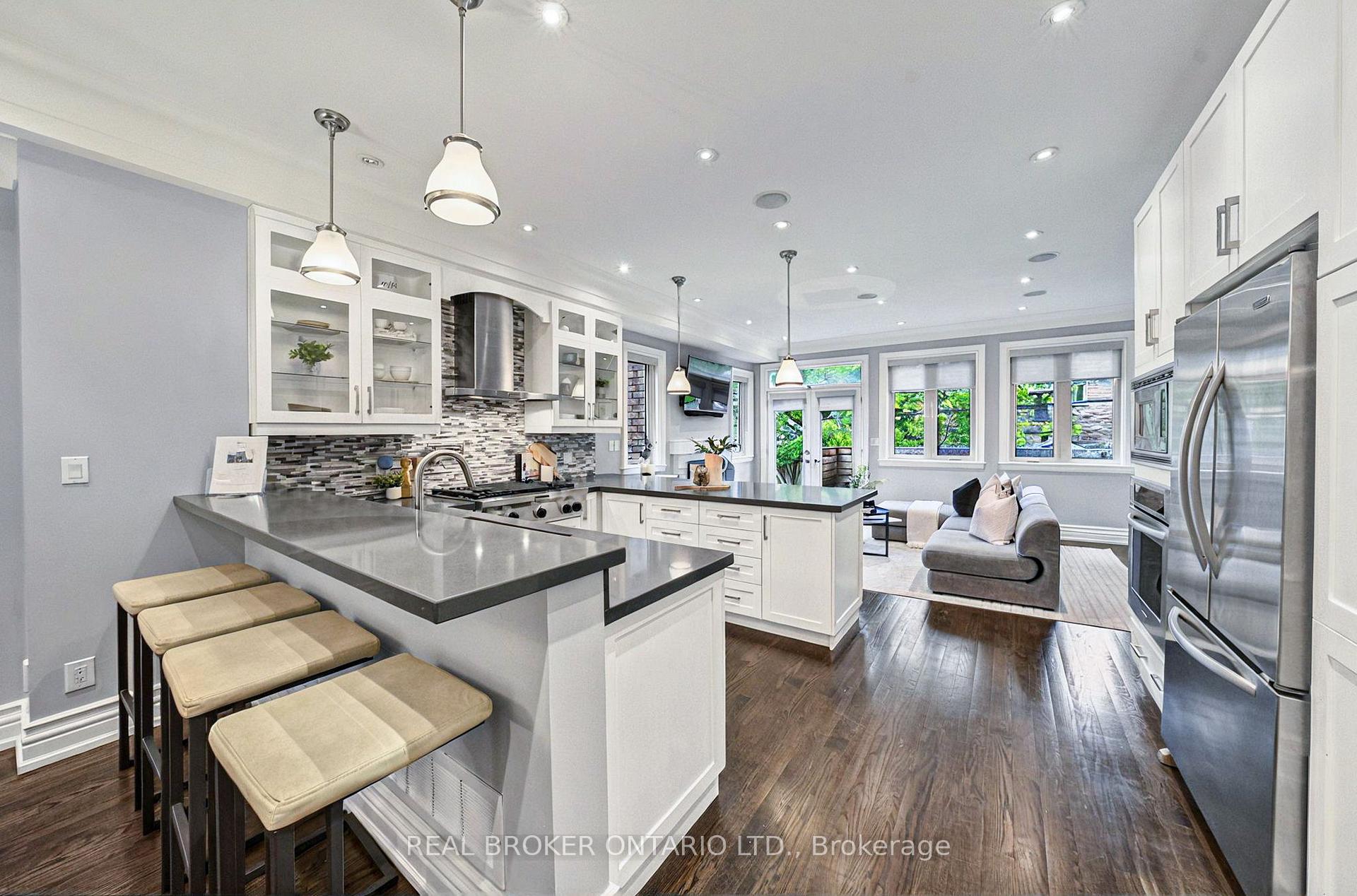 Photo 7 of 194 Lee Avenue, Toronto, The Beaches — HOMEH