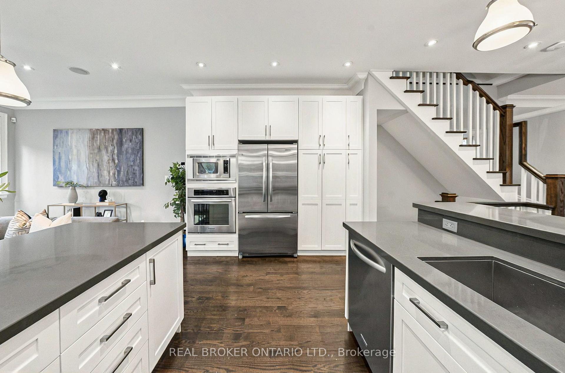 Photo 9 of 194 Lee Avenue, Toronto, The Beaches — HOMEH