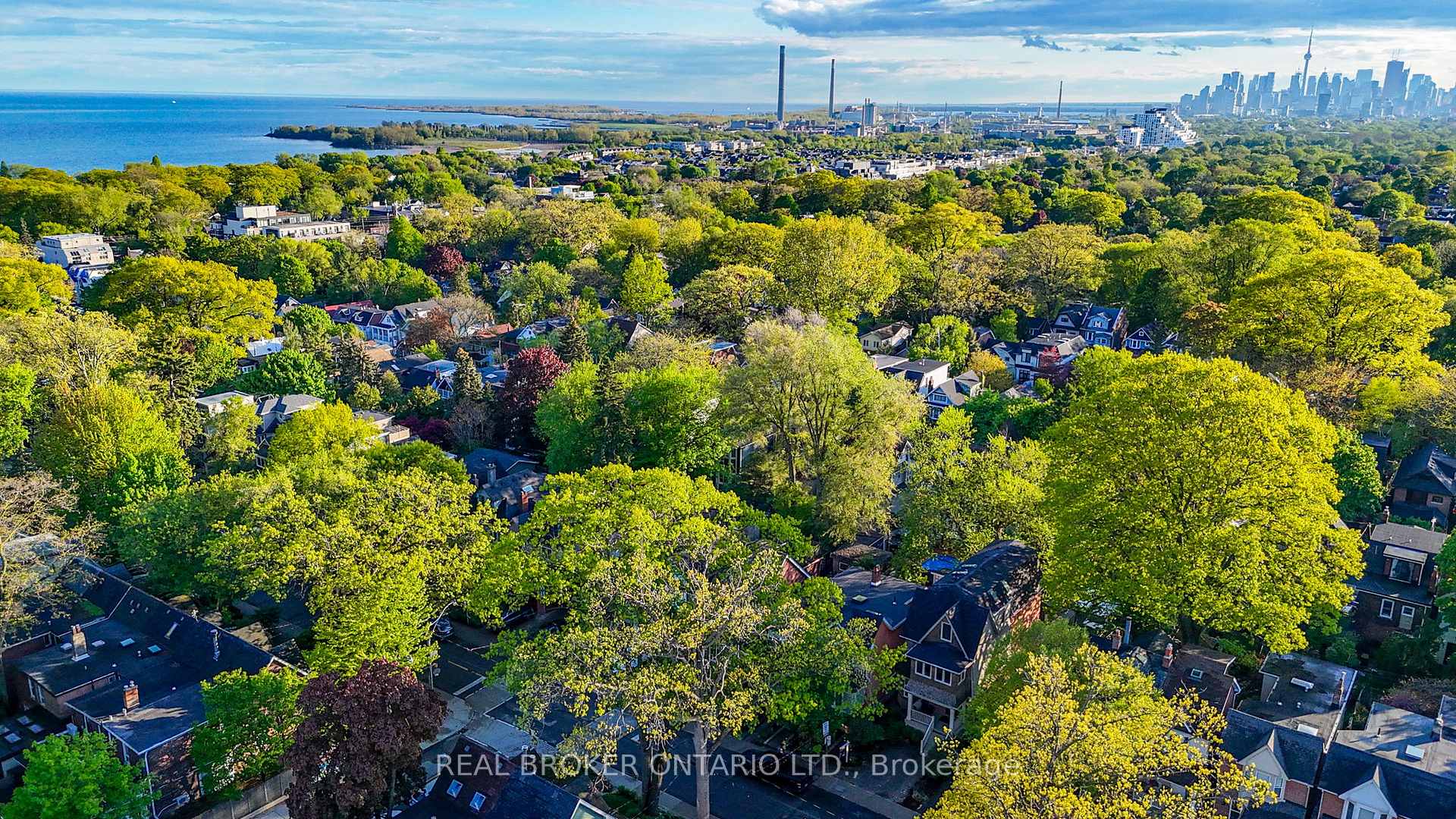 Photo 34 of 194 Lee Avenue, Toronto, The Beaches — HOMEH