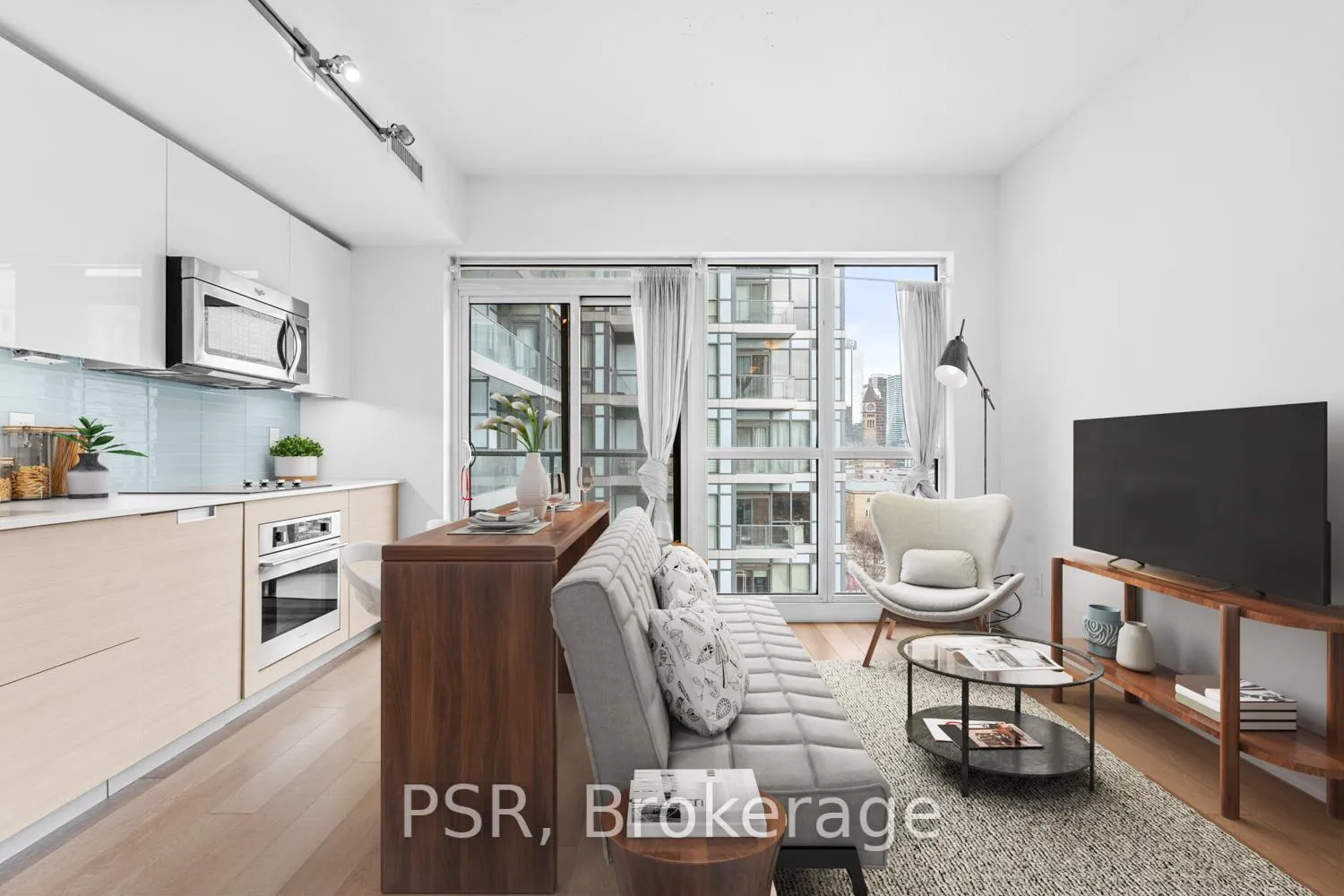 Photo 4 of Unit 1002, 210 Simcoe Street, Toronto, Kensington-Chinatown — HOMEH