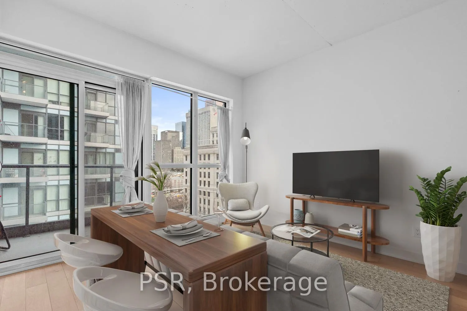 Photo 5 of Unit 1002, 210 Simcoe Street, Toronto, Kensington-Chinatown — HOMEH