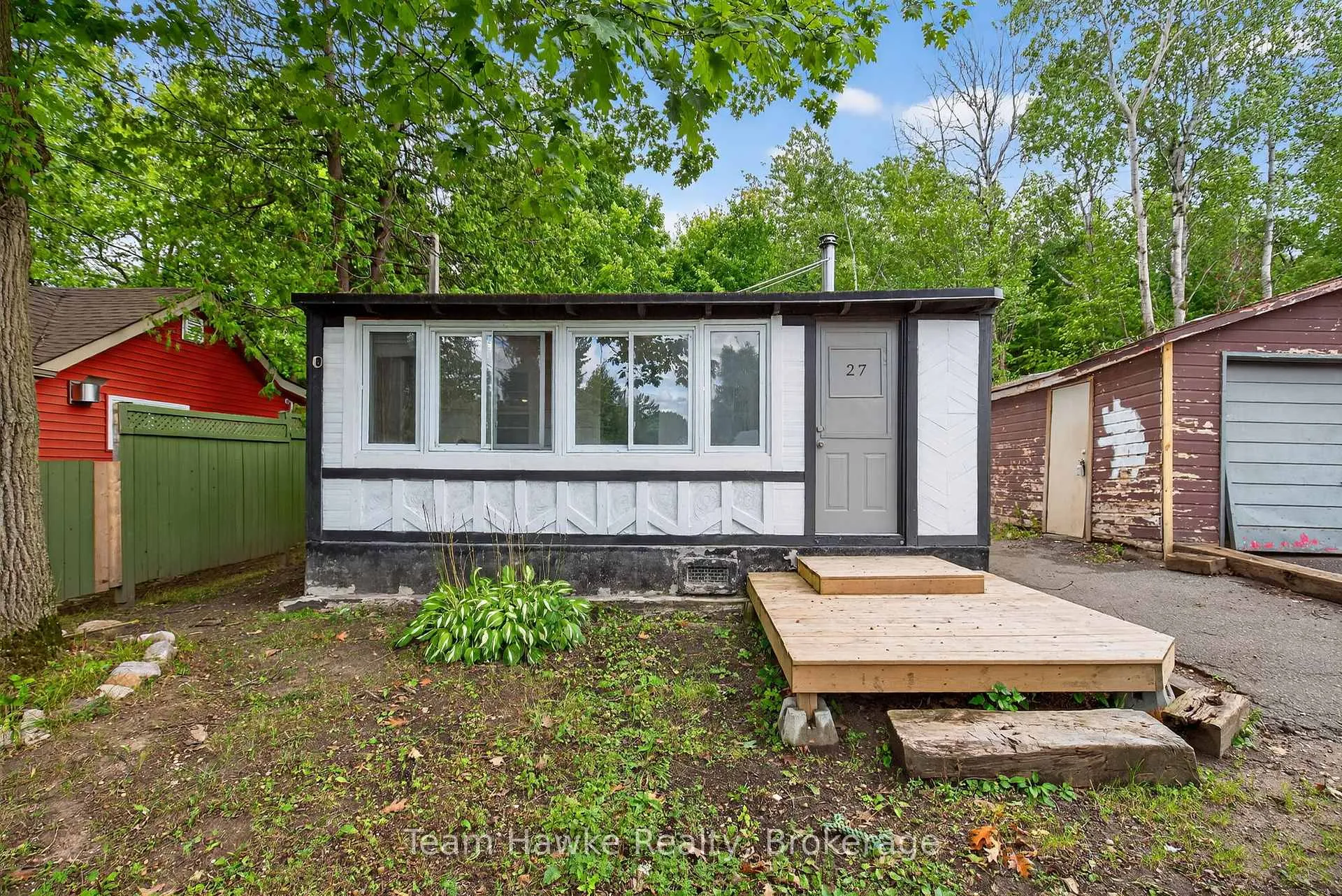 Photo 1 of 27 Earldom Boulevard, Tay, Port McNicoll — HOMEH