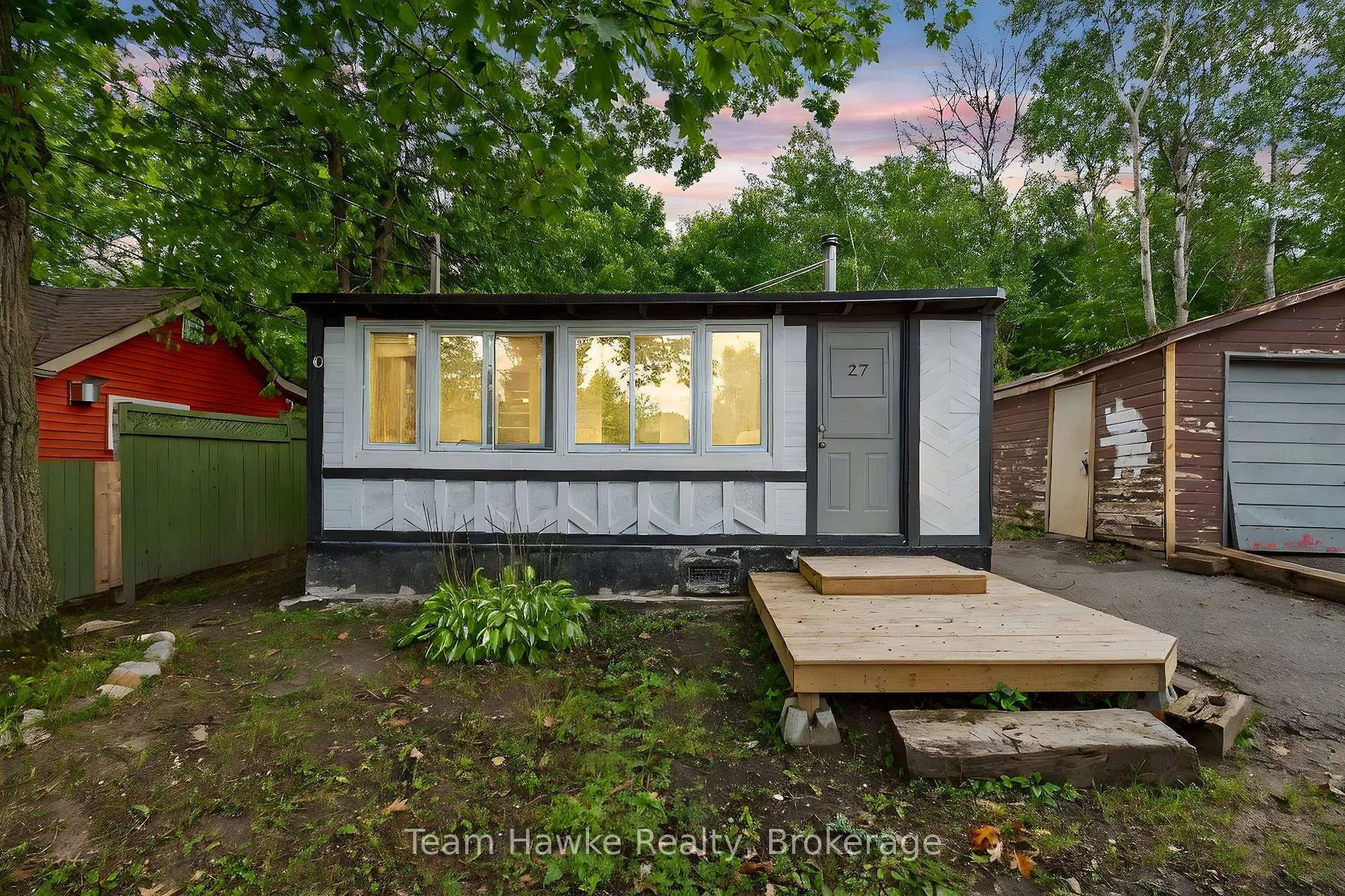 Photo 2 of 27 Earldom Boulevard, Tay, Port McNicoll — HOMEH