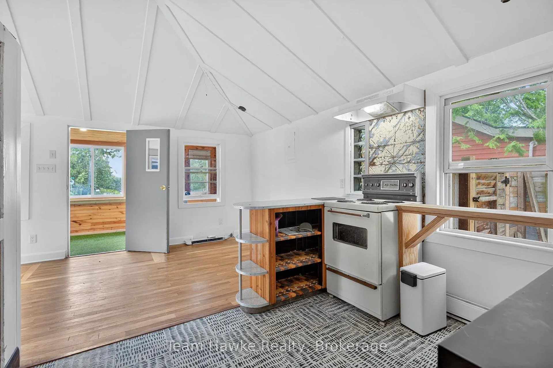 Photo 12 of 27 Earldom Boulevard, Tay, Port McNicoll — HOMEH