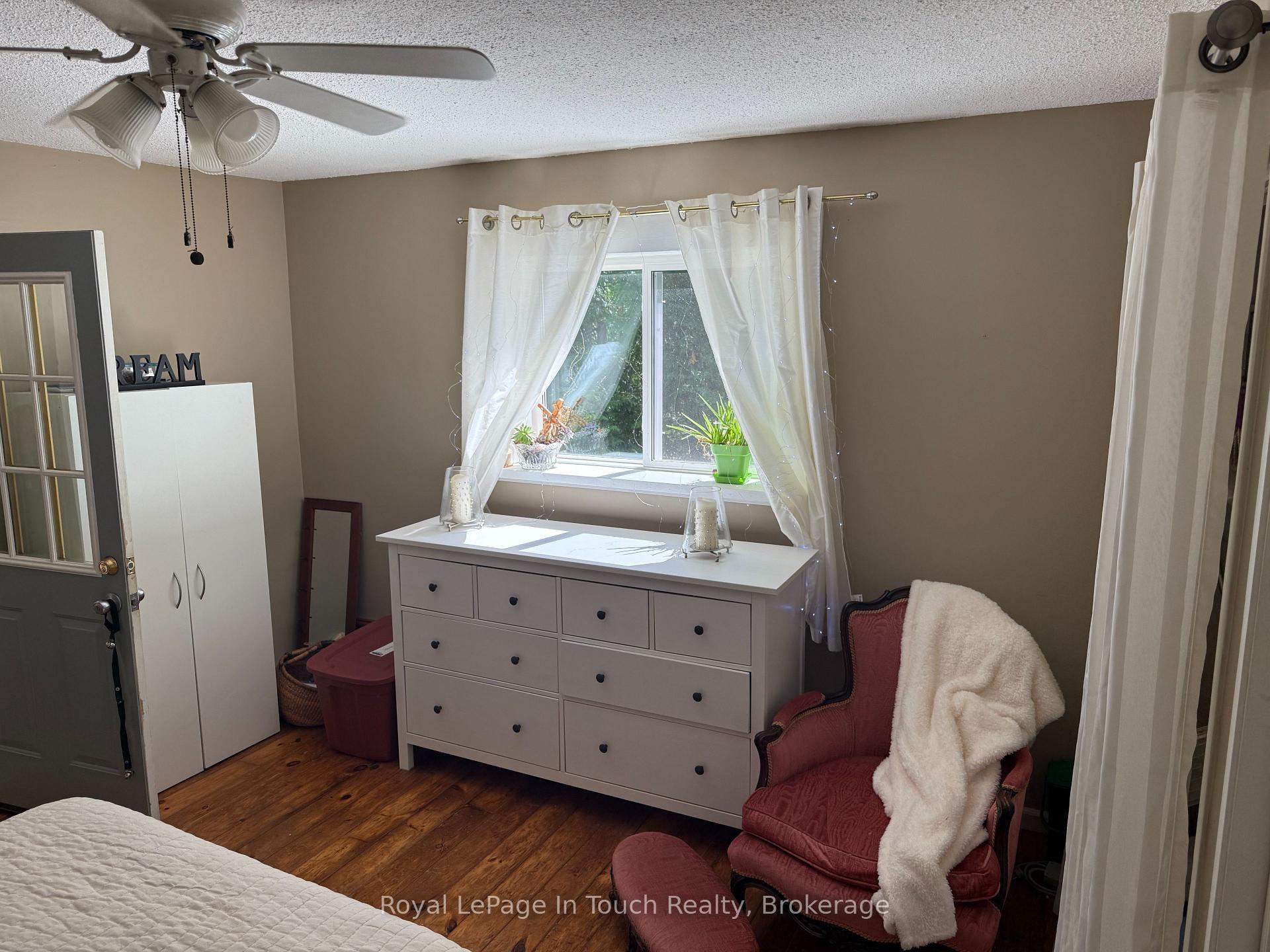 Photo 13 of 19 Needle Road, Tiny, Rural Tiny — HOMEH
