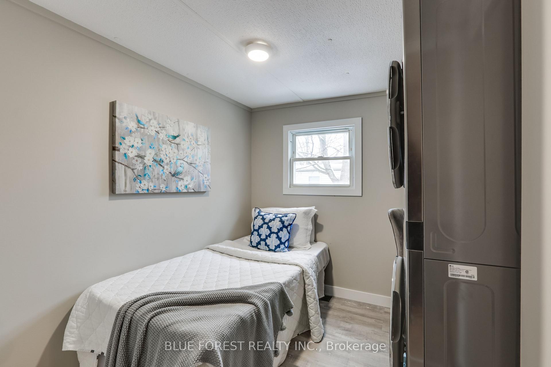 Photo 11 of Unit 17, 3100 Dorchester Road, Thames Centre, Rural Thames Centre — HOMEH