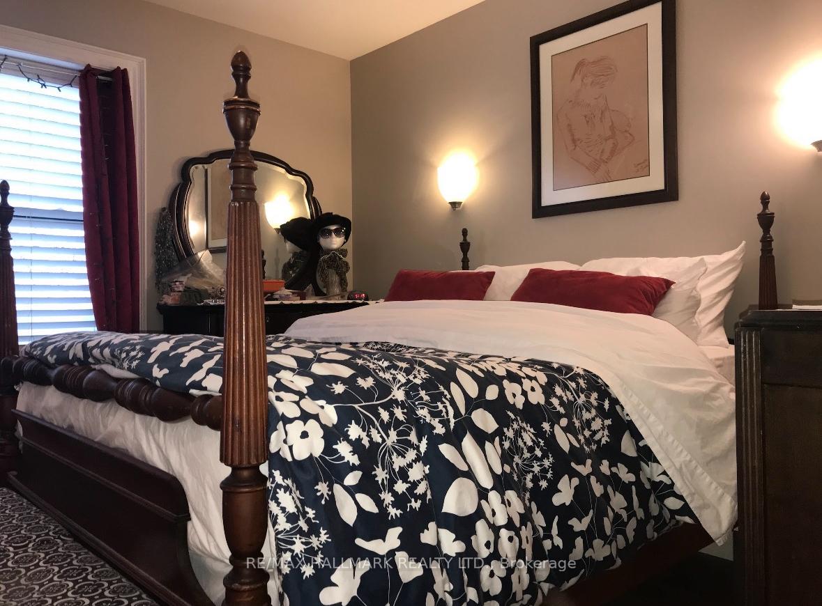 Photo 7 of Unit 1, 547 Kingston Road, Toronto, The Beaches — HOMEH