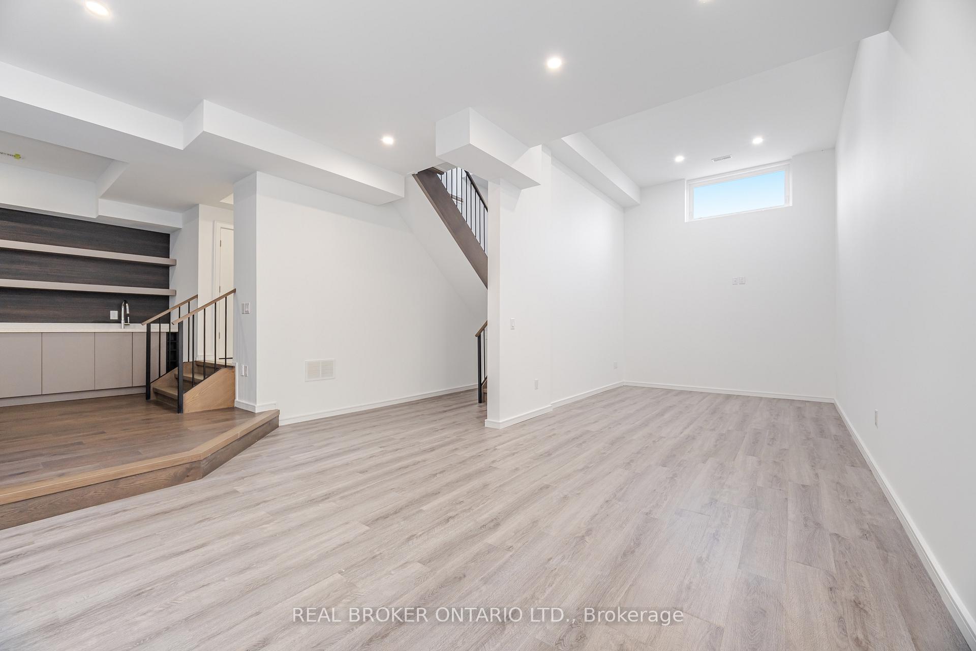 Photo 27 of 105 Frater Avenue, Toronto, Woodbine-Lumsden — HOMEH