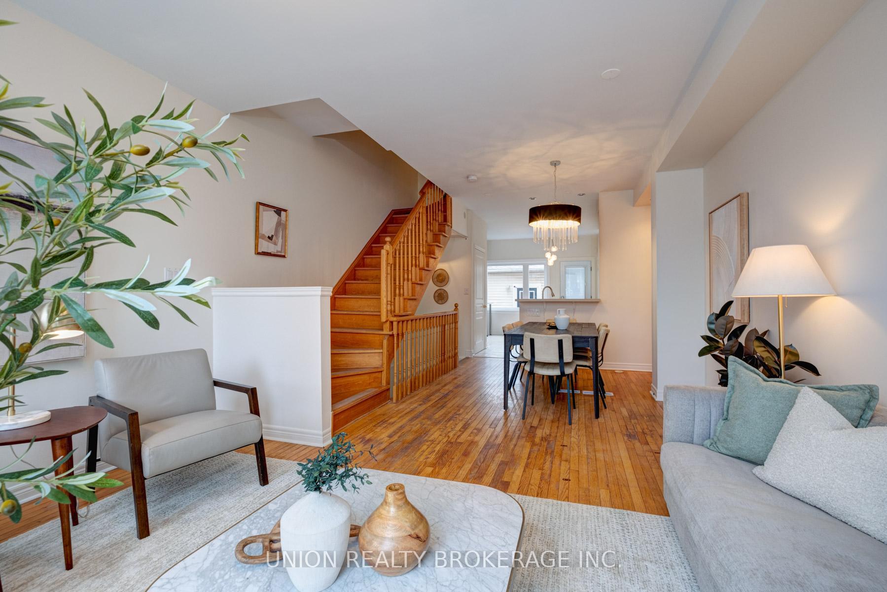 Photo 4 of 1872 Lake Shore Boulevard E, Toronto, The Beaches — HOMEH