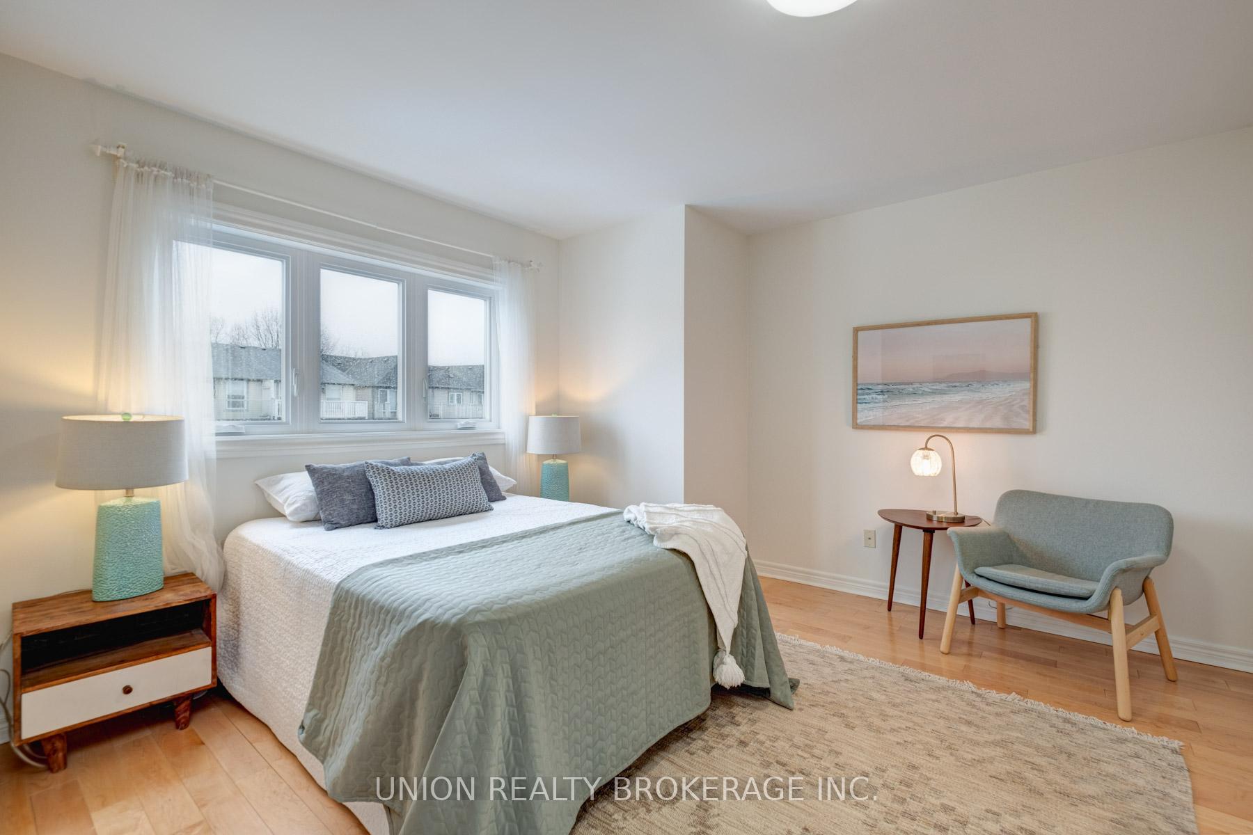 Photo 14 of 1872 Lake Shore Boulevard E, Toronto, The Beaches — HOMEH
