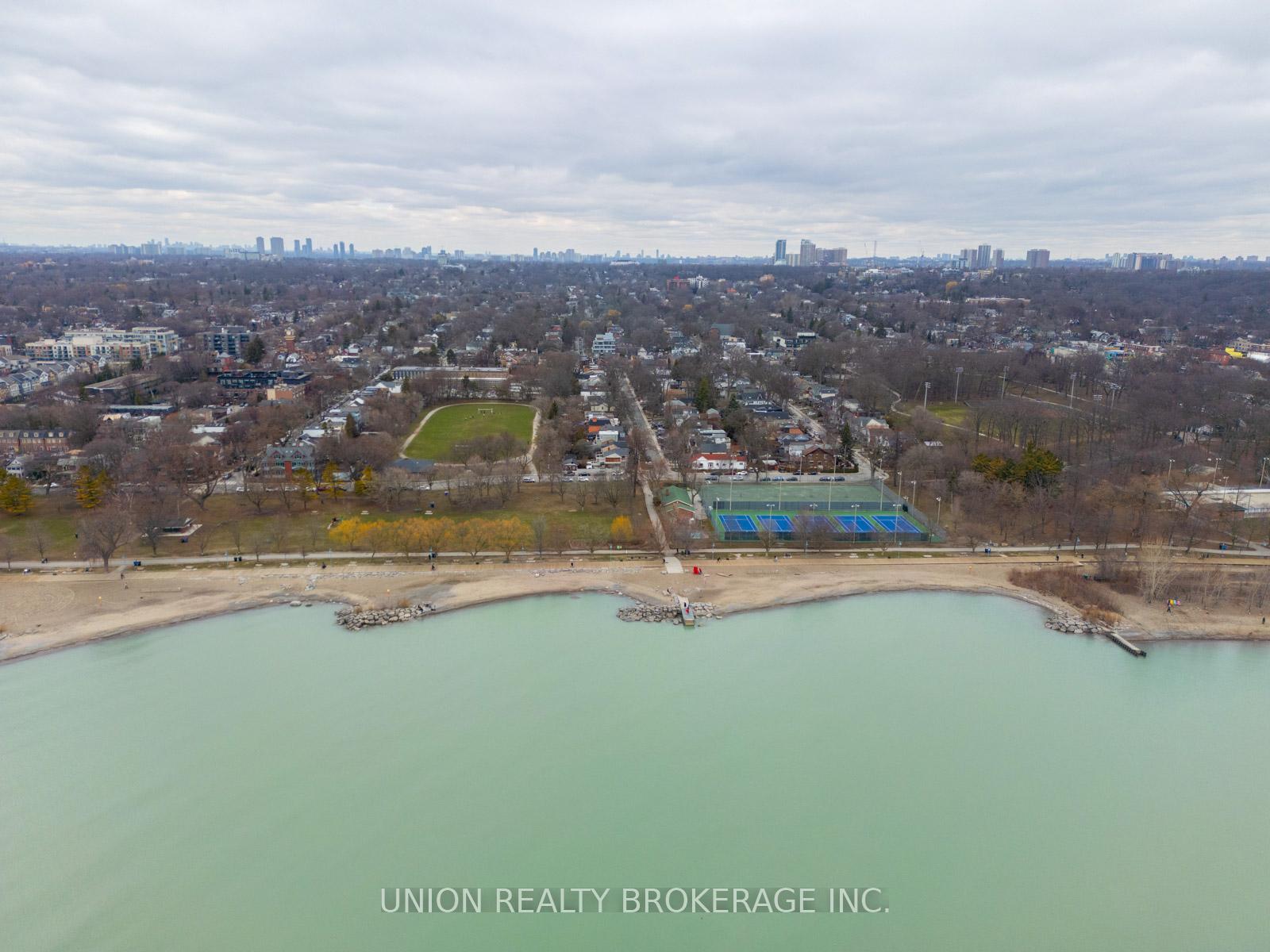 Photo 22 of 1872 Lake Shore Boulevard E, Toronto, The Beaches — HOMEH