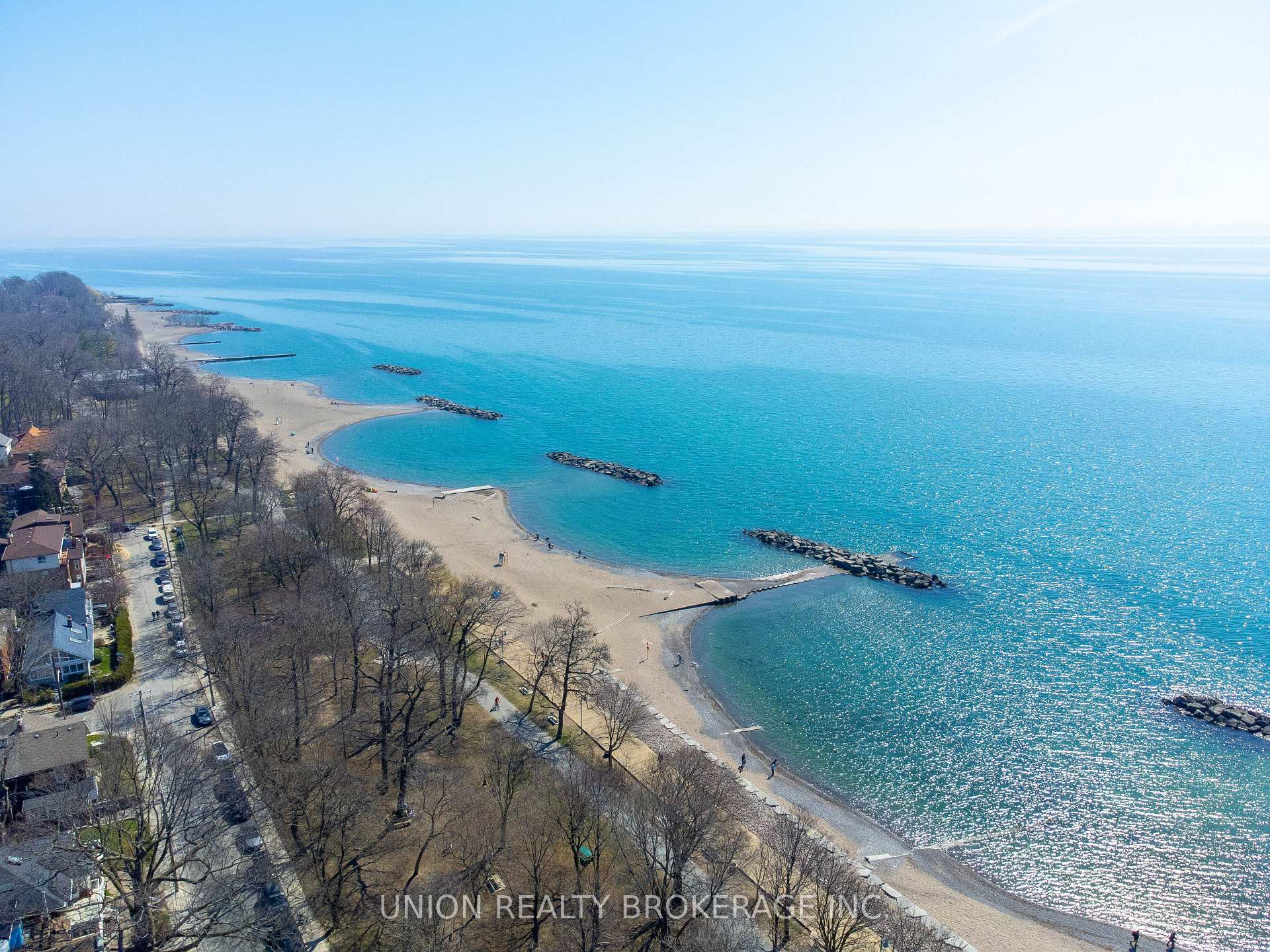 Photo 23 of 1872 Lake Shore Boulevard E, Toronto, The Beaches — HOMEH