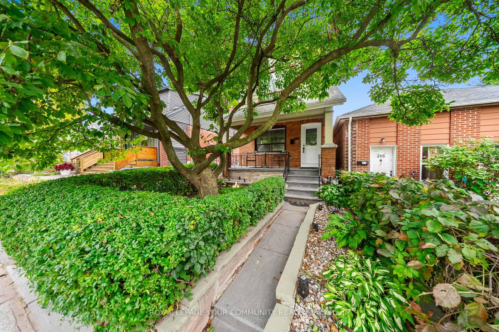 Photo 4 of 246 Westlake Avenue, Toronto, Woodbine-Lumsden — HOMEH