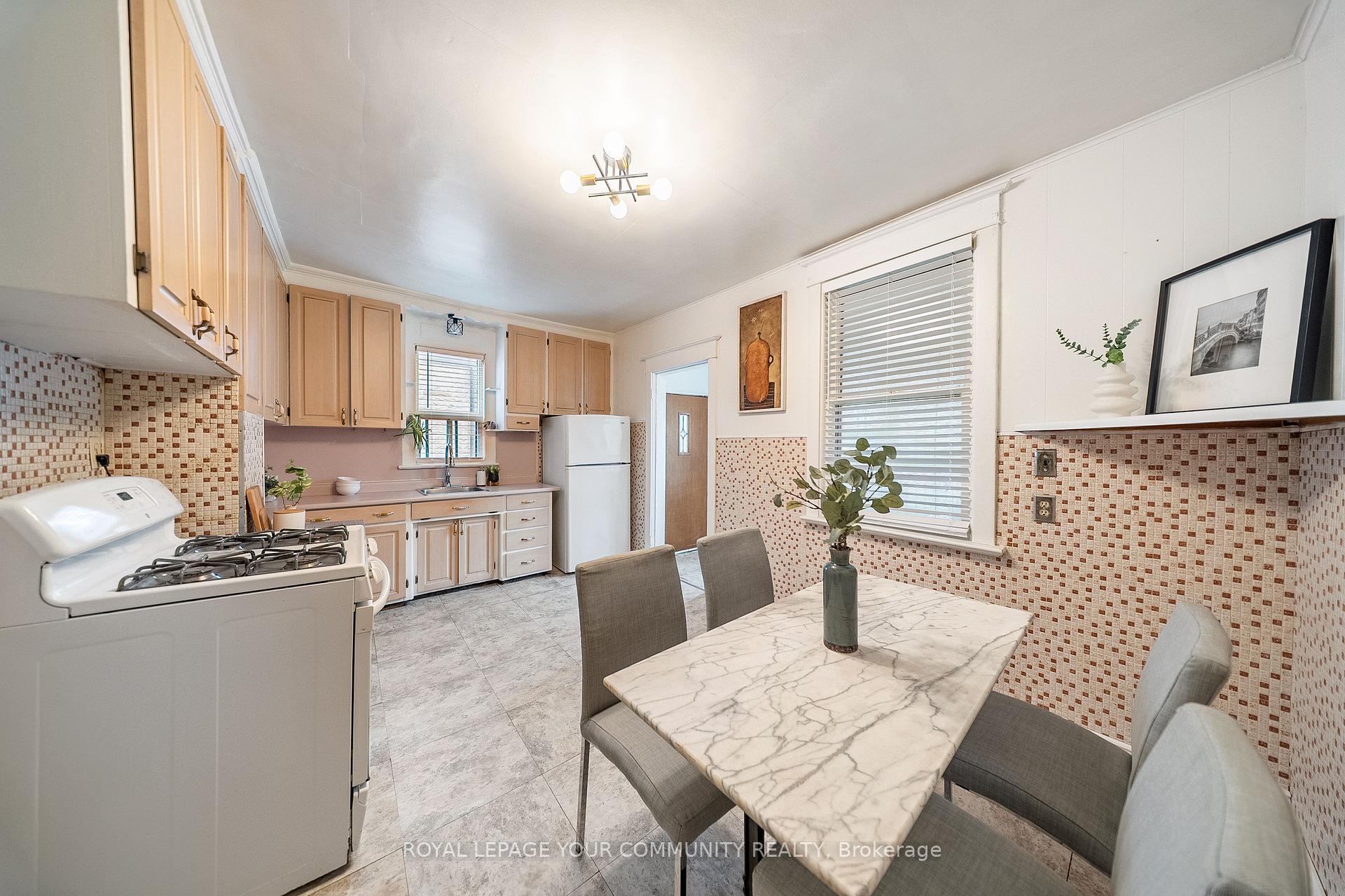 Photo 12 of 246 Westlake Avenue, Toronto, Woodbine-Lumsden — HOMEH