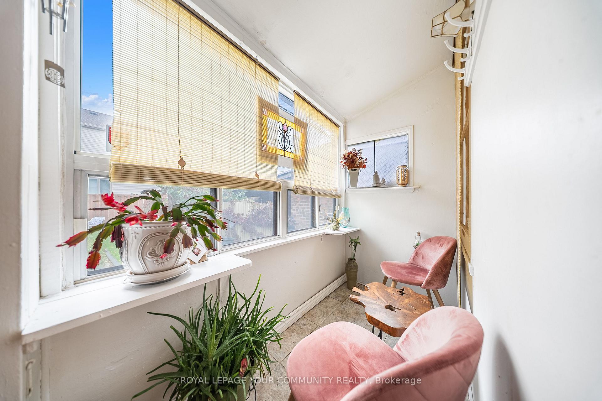 Photo 17 of 246 Westlake Avenue, Toronto, Woodbine-Lumsden — HOMEH