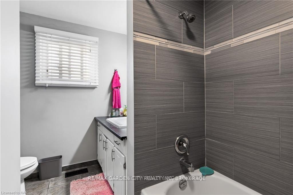Photo 10 of 143 Keefer Road, Thorold, Confederation Heights — HOMEH