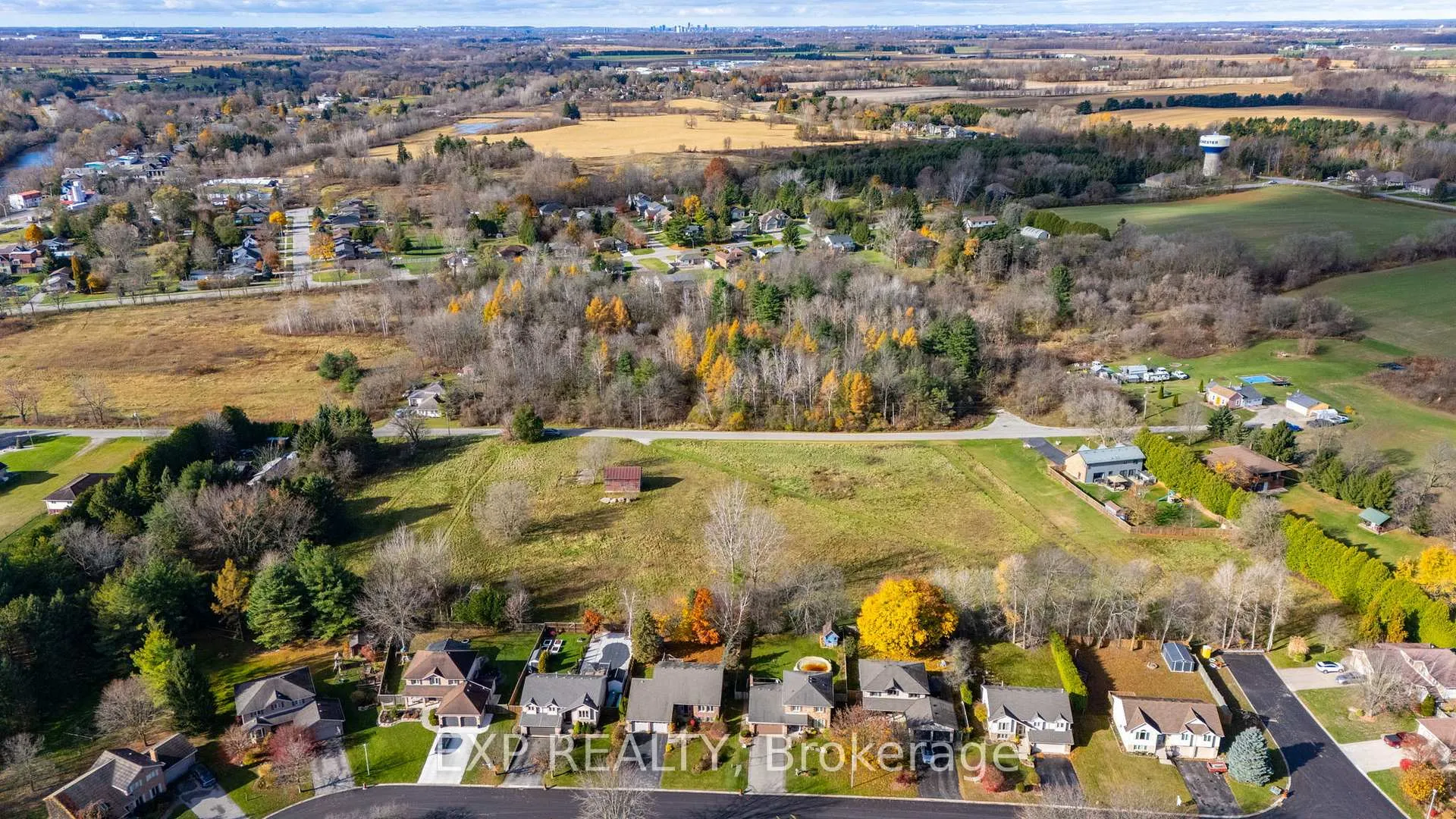 Photo 10 of 246 North Street, Thames Centre, Rural Thames Centre — HOMEH